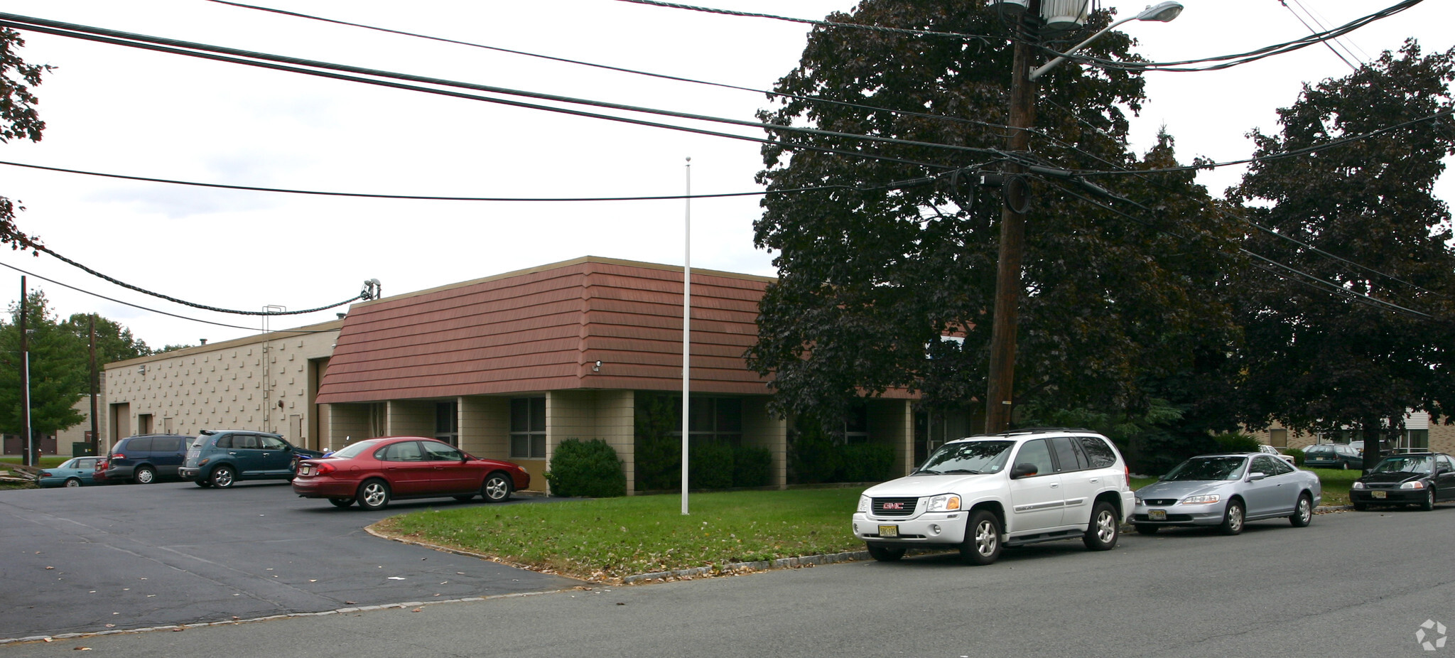 5 Just Rd, Fairfield, NJ for Rent