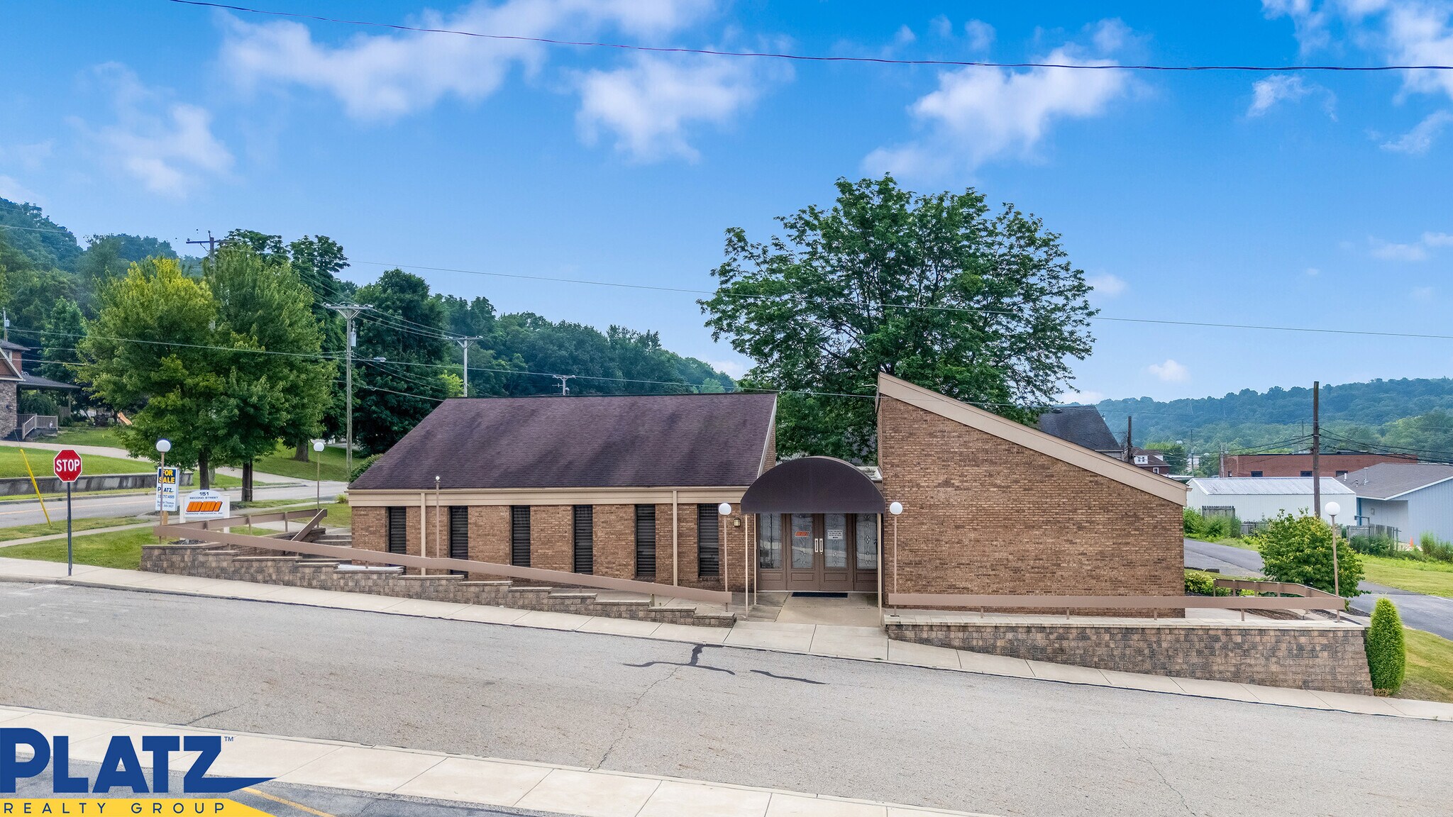 151 2nd St, Lowellville, OH for Rent
