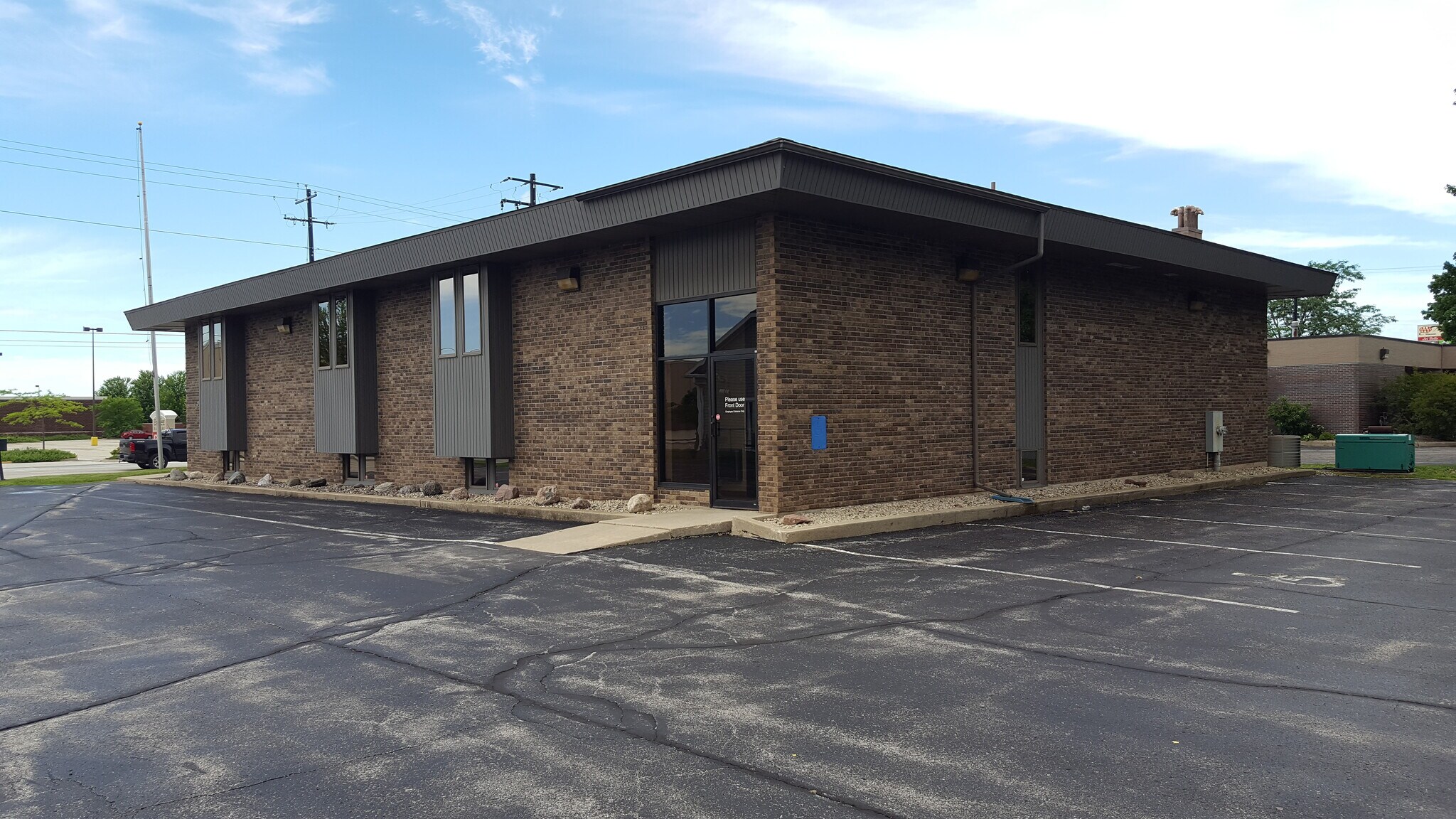 812 Cormier Rd, Ashwaubenon, WI for Rent