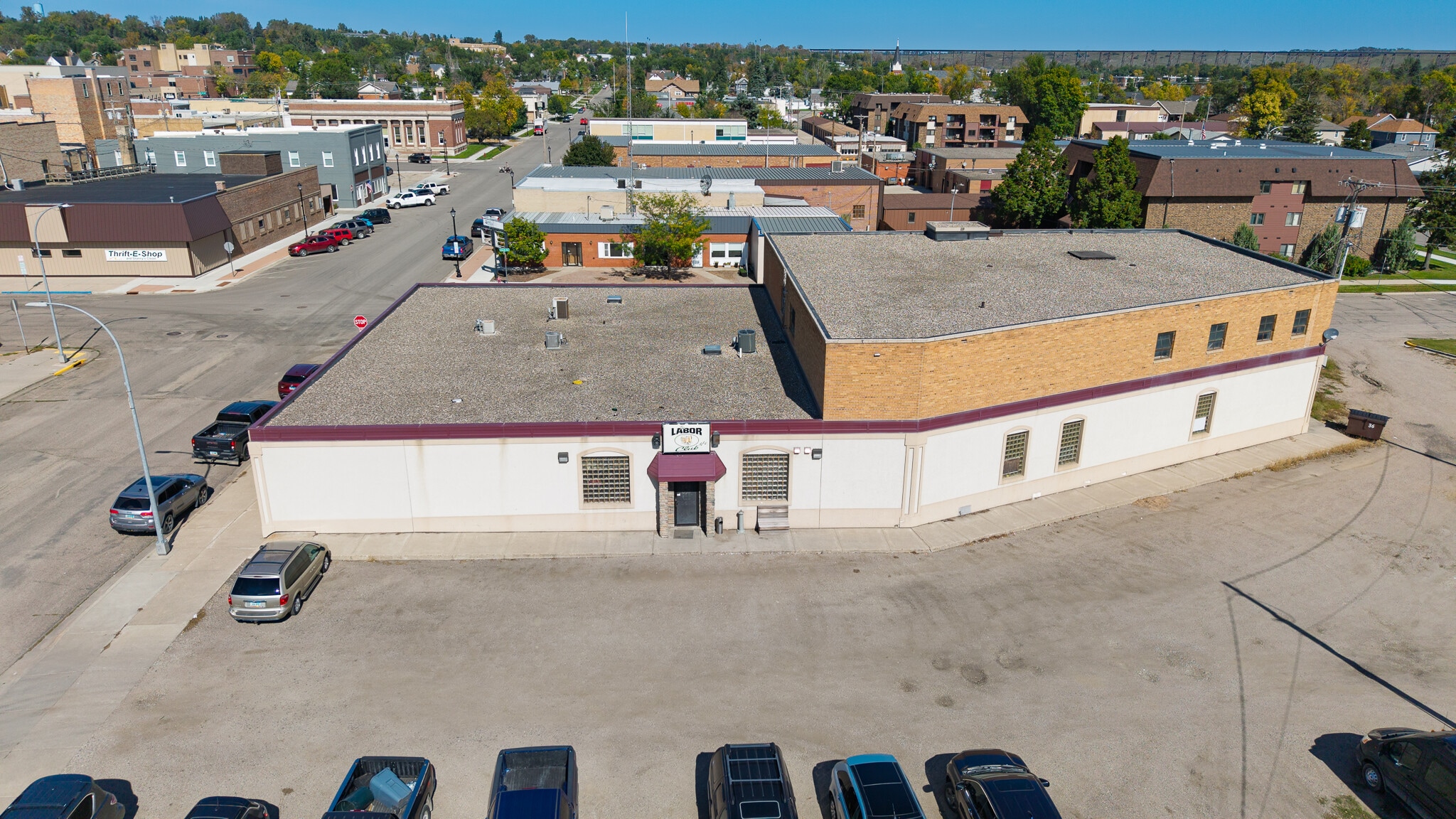 146 2nd Ave NE, Valley City, ND for Sale