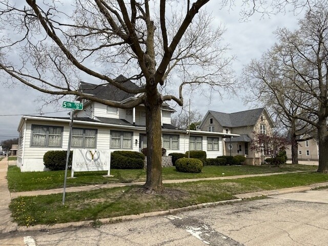 304 N 5th St, Rockford, IL for Sale
