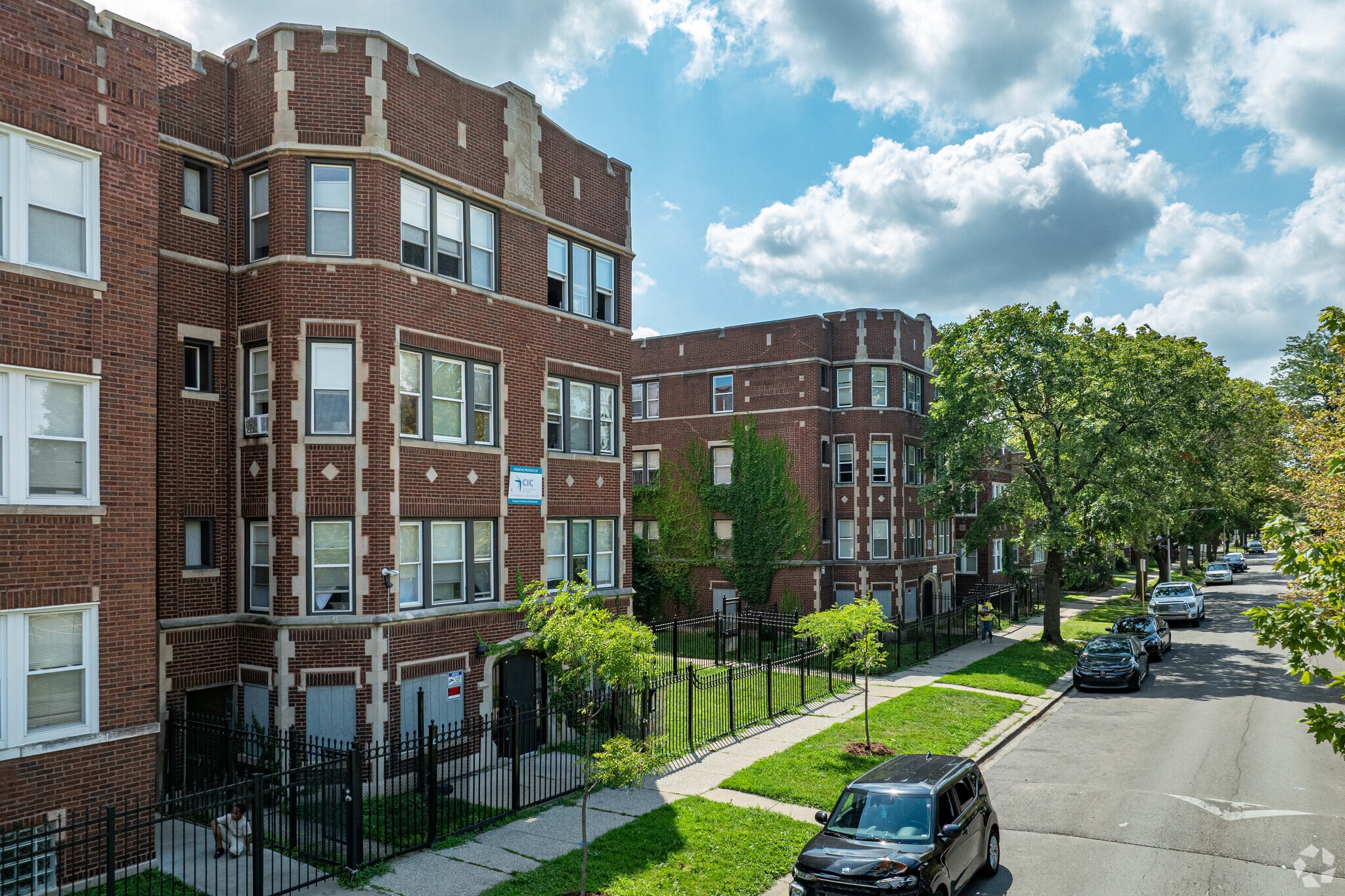 7919 S Maryland Ave, Chicago, IL for Sale