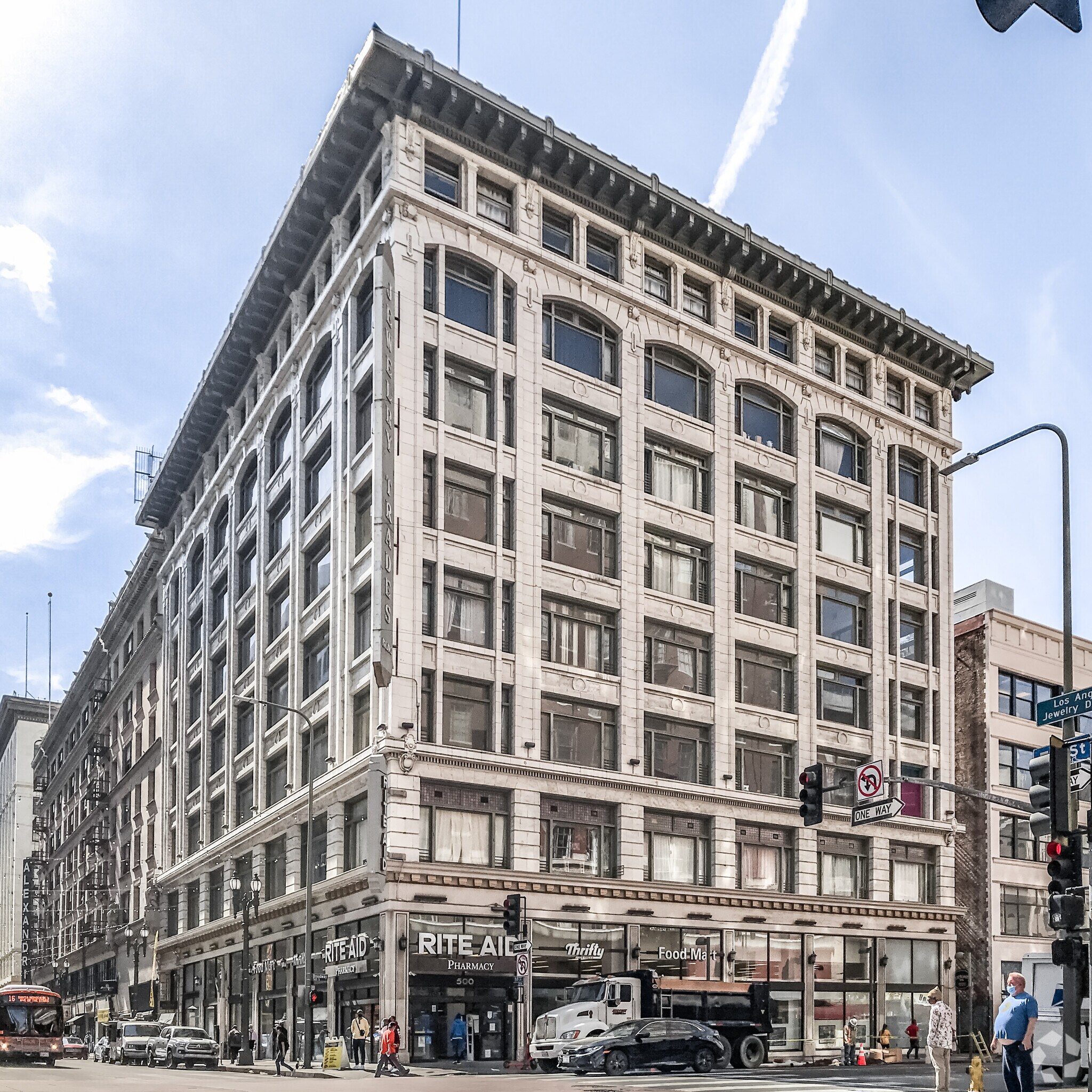 218 W 5th St, Los Angeles, CA for Rent