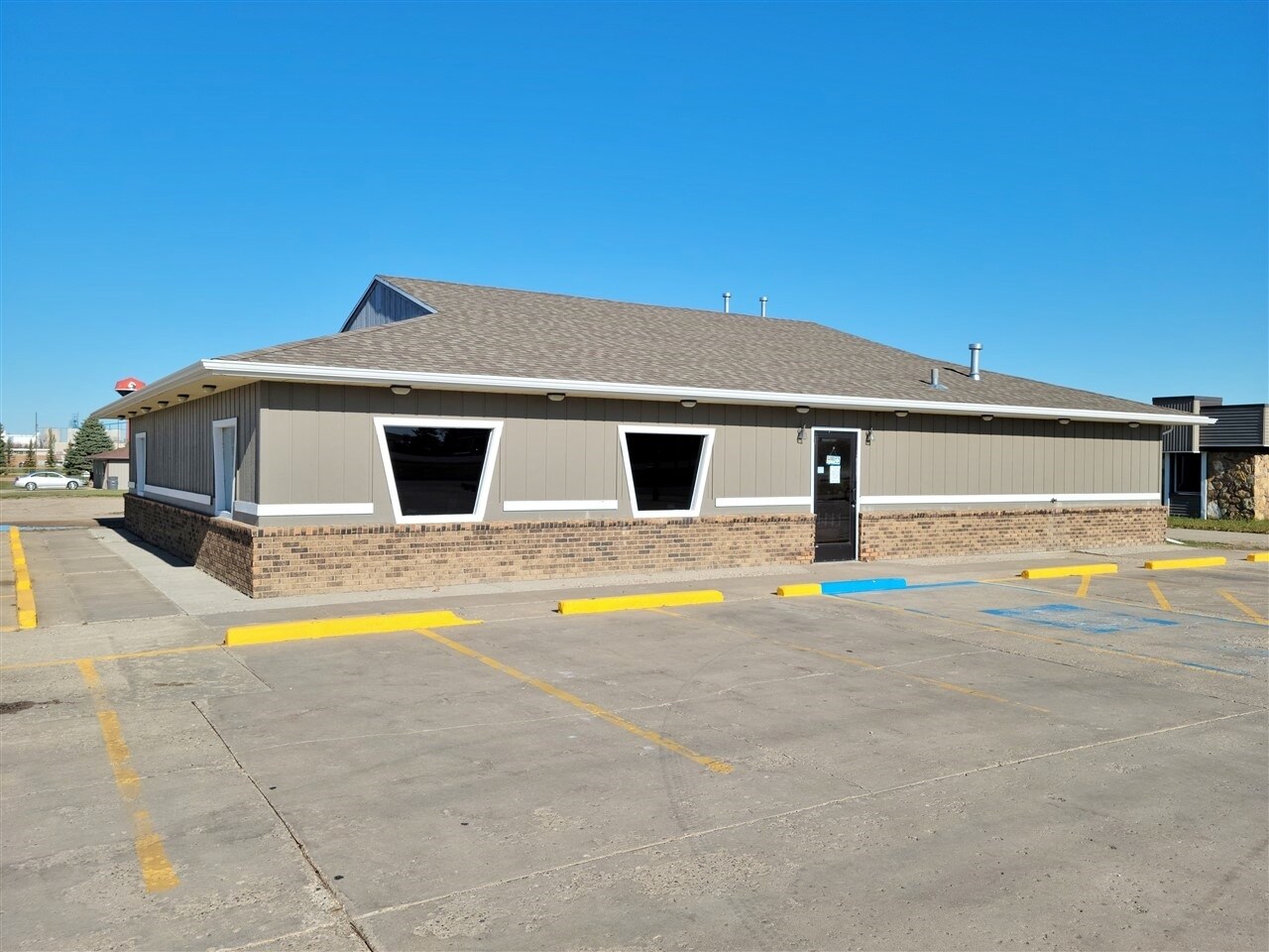 105 SE 2 Hwy, Rugby, ND for Sale