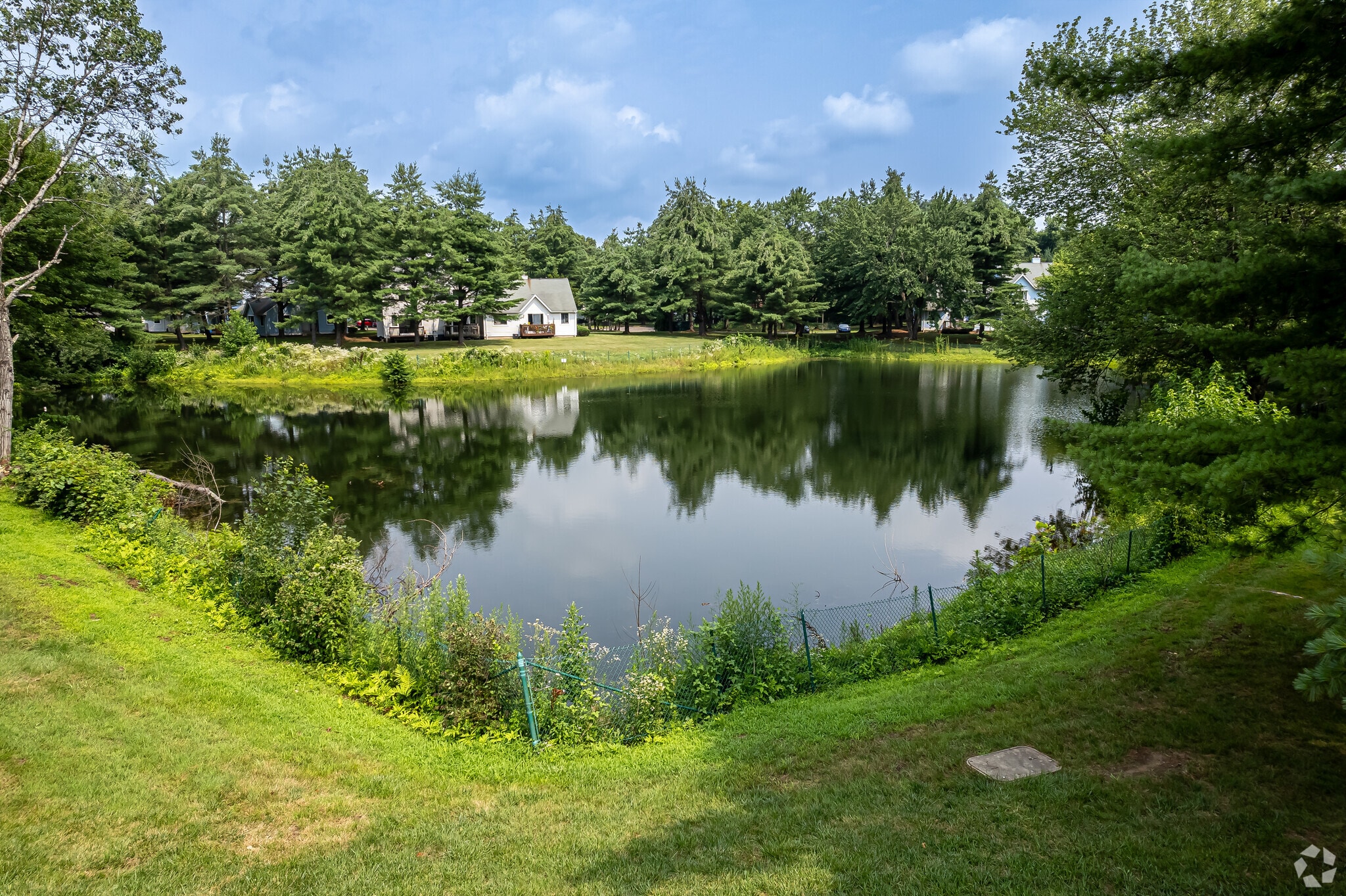 2 Forest Park Dr, Farmington, CT for Rent