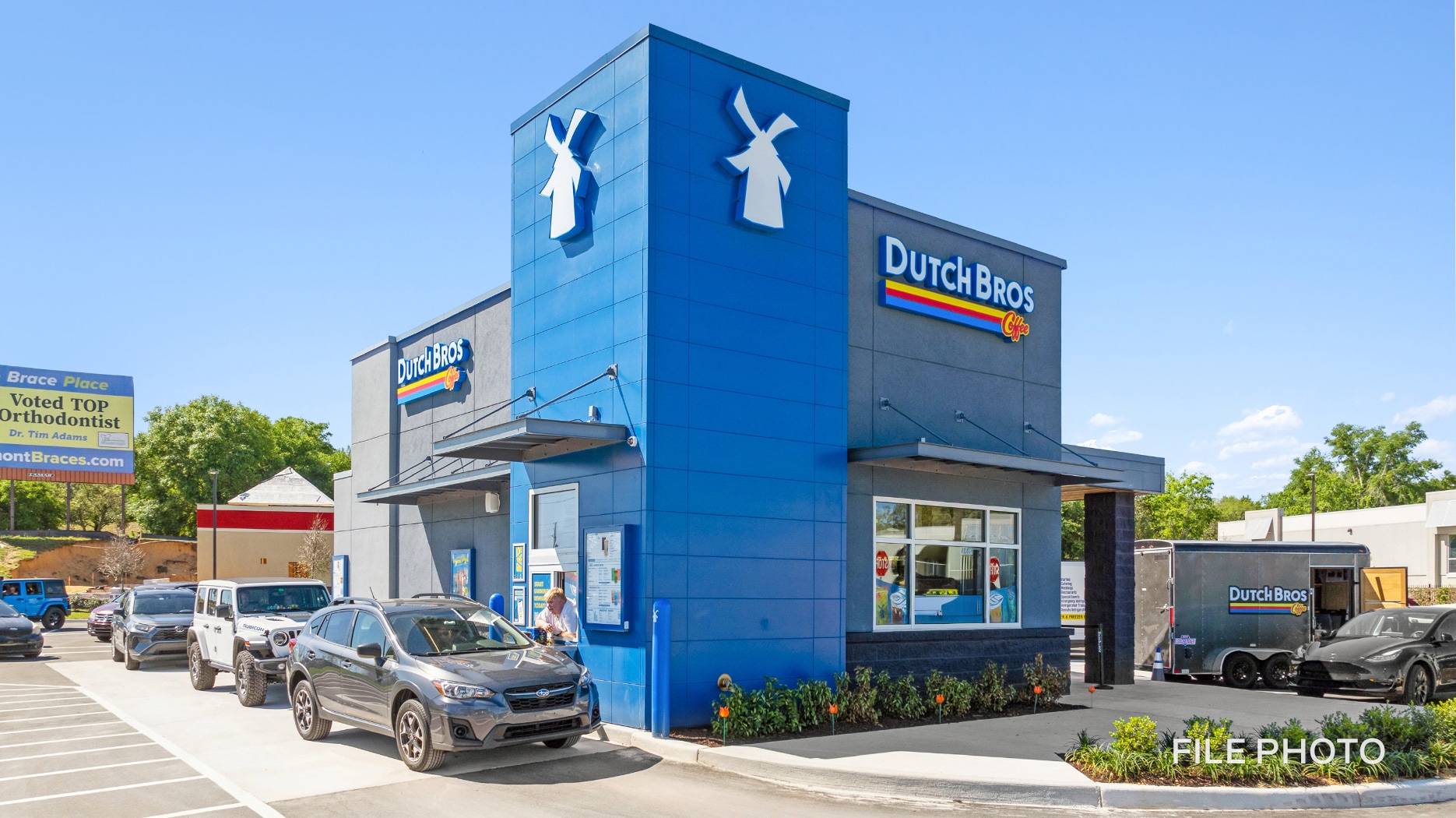 705 Holcomb Bridge Rd, Roswell, GA for Sale