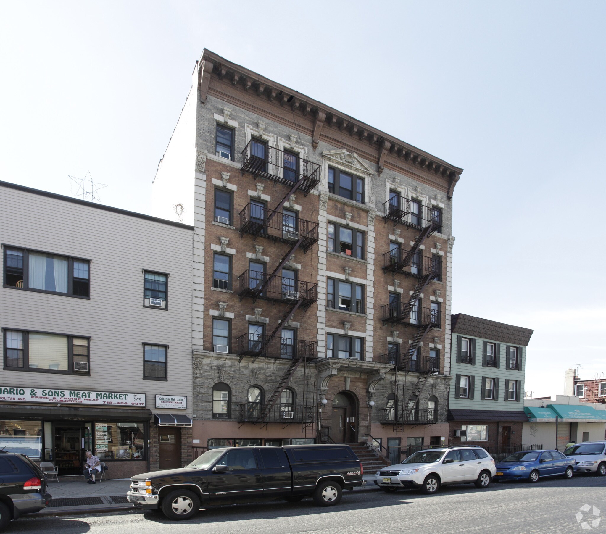 656 Metropolitan Ave, Brooklyn, NY for Rent