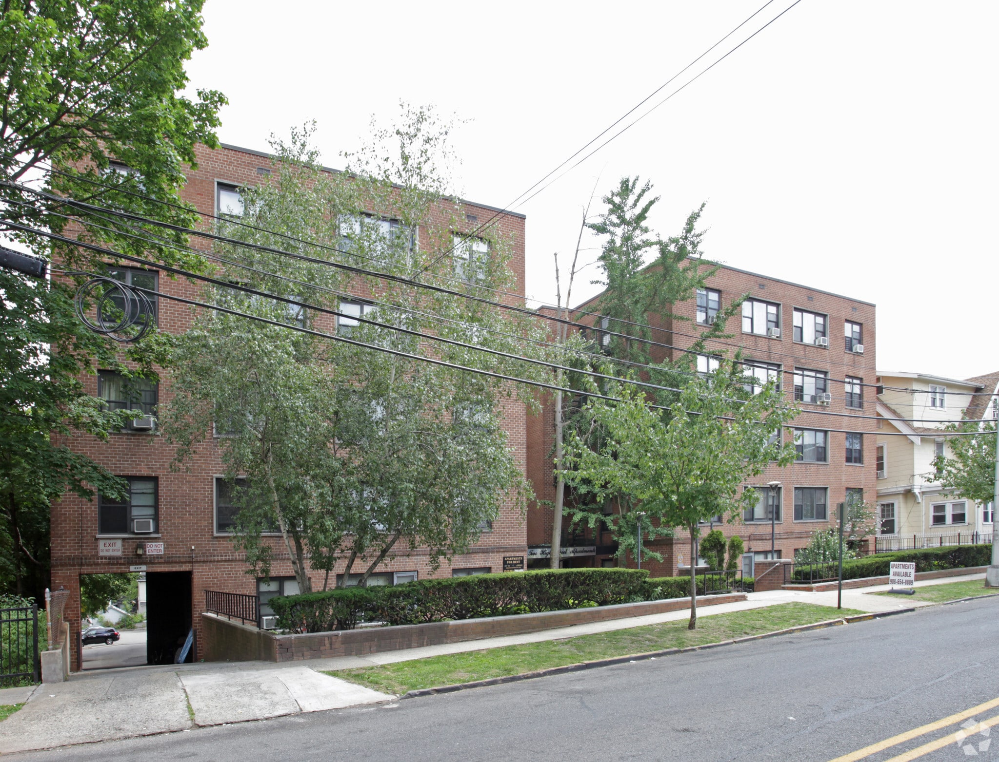82 High St, Orange, NJ for Sale
