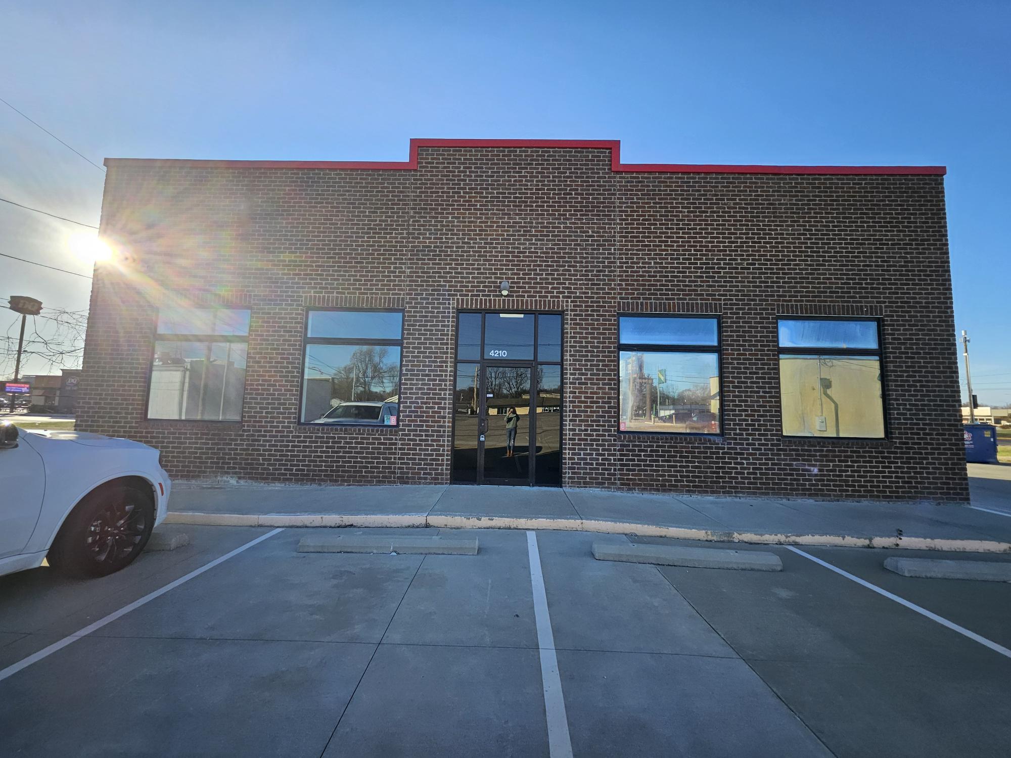 4210 N 1st Ave, Evansville, IN for Rent