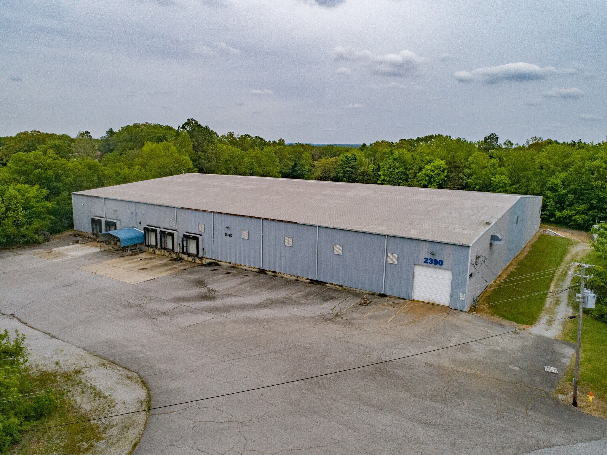 2390 Dawson Springs Rd Hopkinsville, KY 42240 Industrial Property for