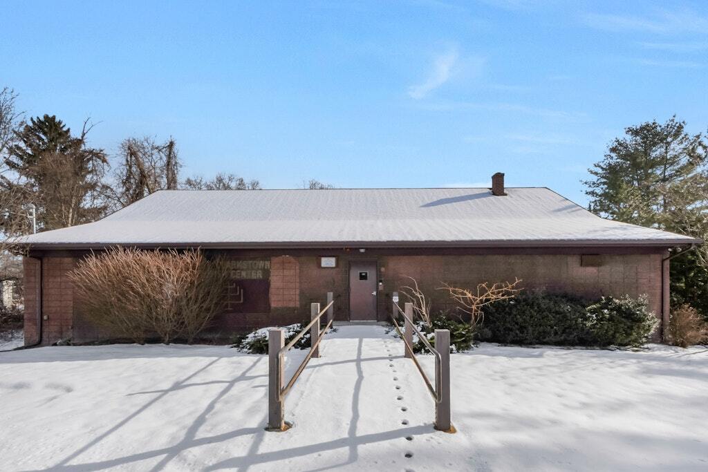 195 W Clarkstown Rd, New City, NY for Sale