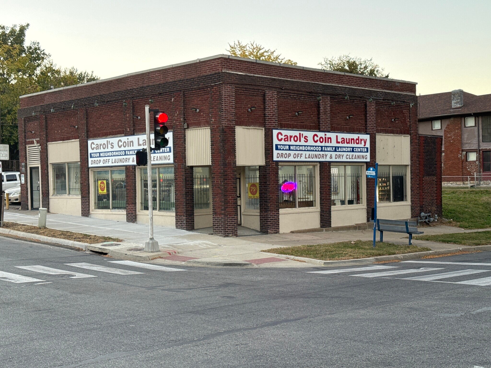 1422 E 55th St, Kansas City, MO for Sale