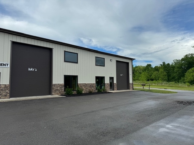1020 D W Griffith Ln, La Grange, KY for Rent