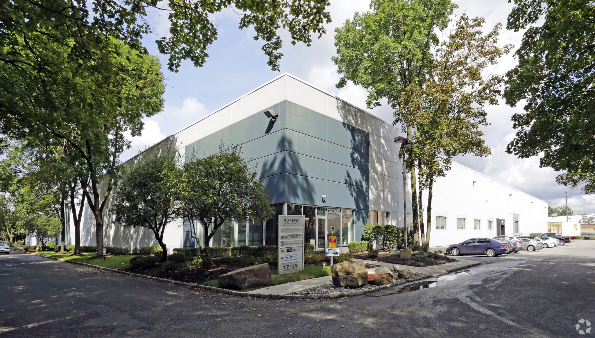 17-09 Zink Pl, Fair Lawn, NJ for Sale