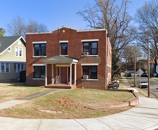 Charlotte, NC Apartments - 600 Hawthorne Ln