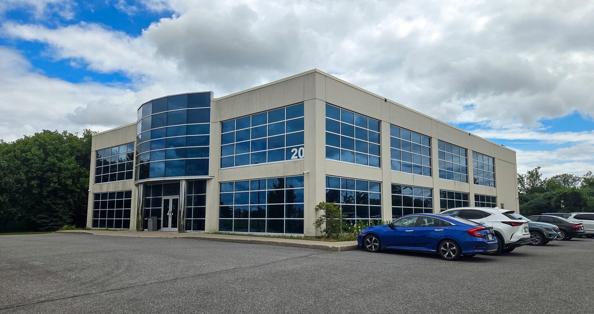 20 Hyperion Crt, Kingston, ON for Rent