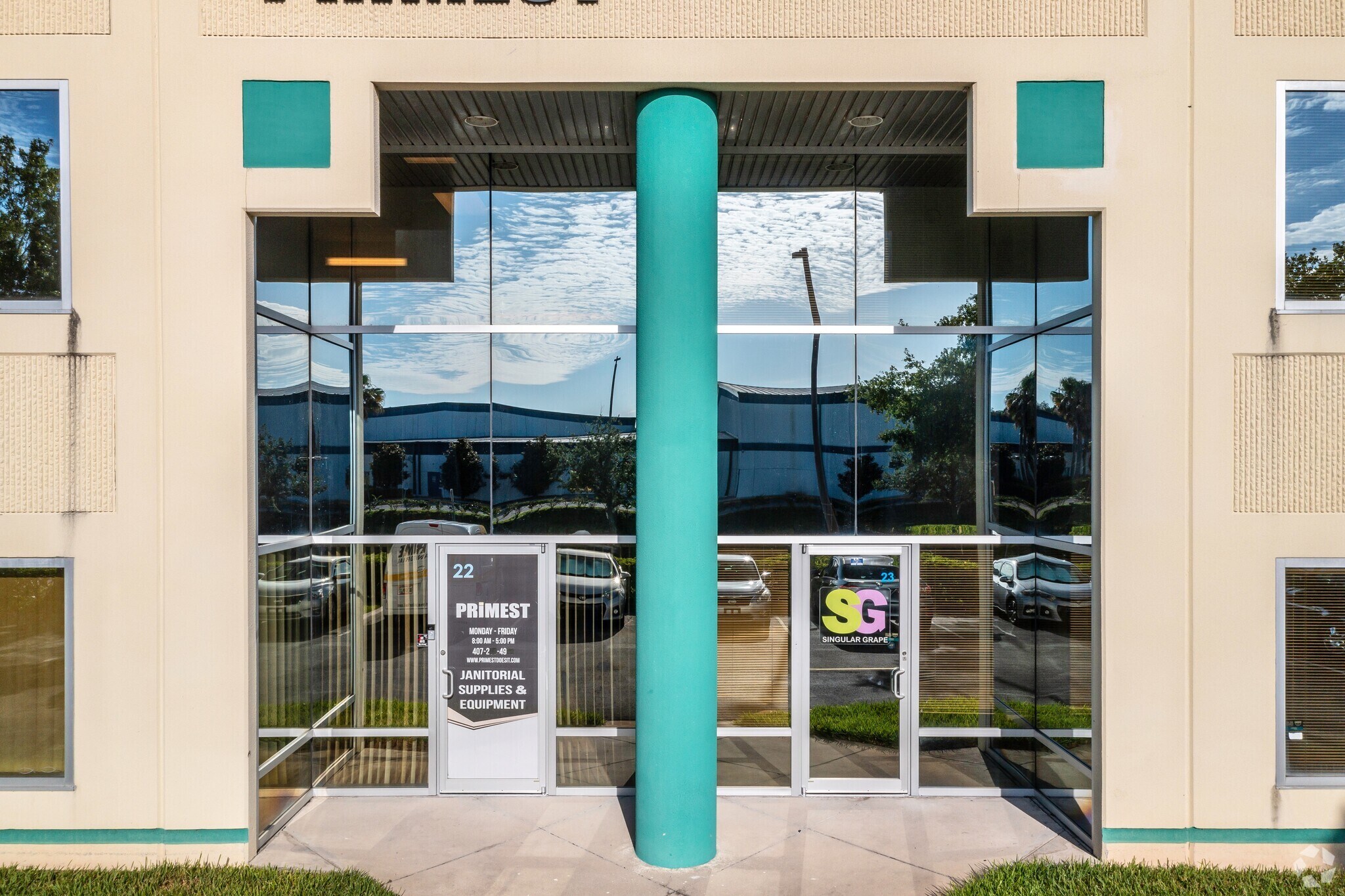 7575 Kingspointe Pky, Orlando, FL for Rent