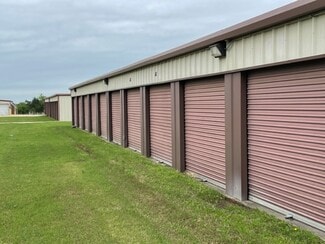 Ennis Storage