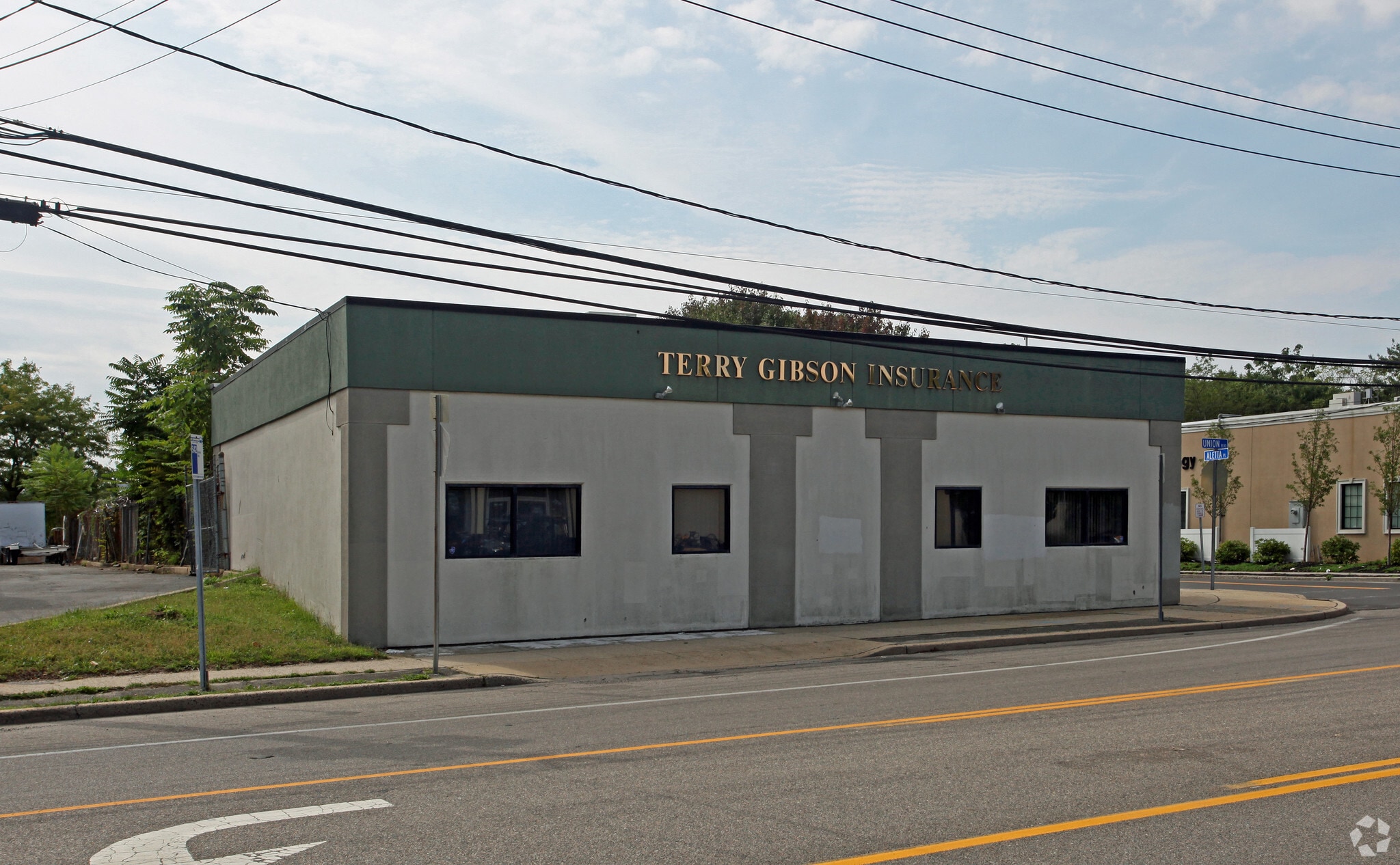 1918 Union Blvd, Bay Shore, NY for Sale