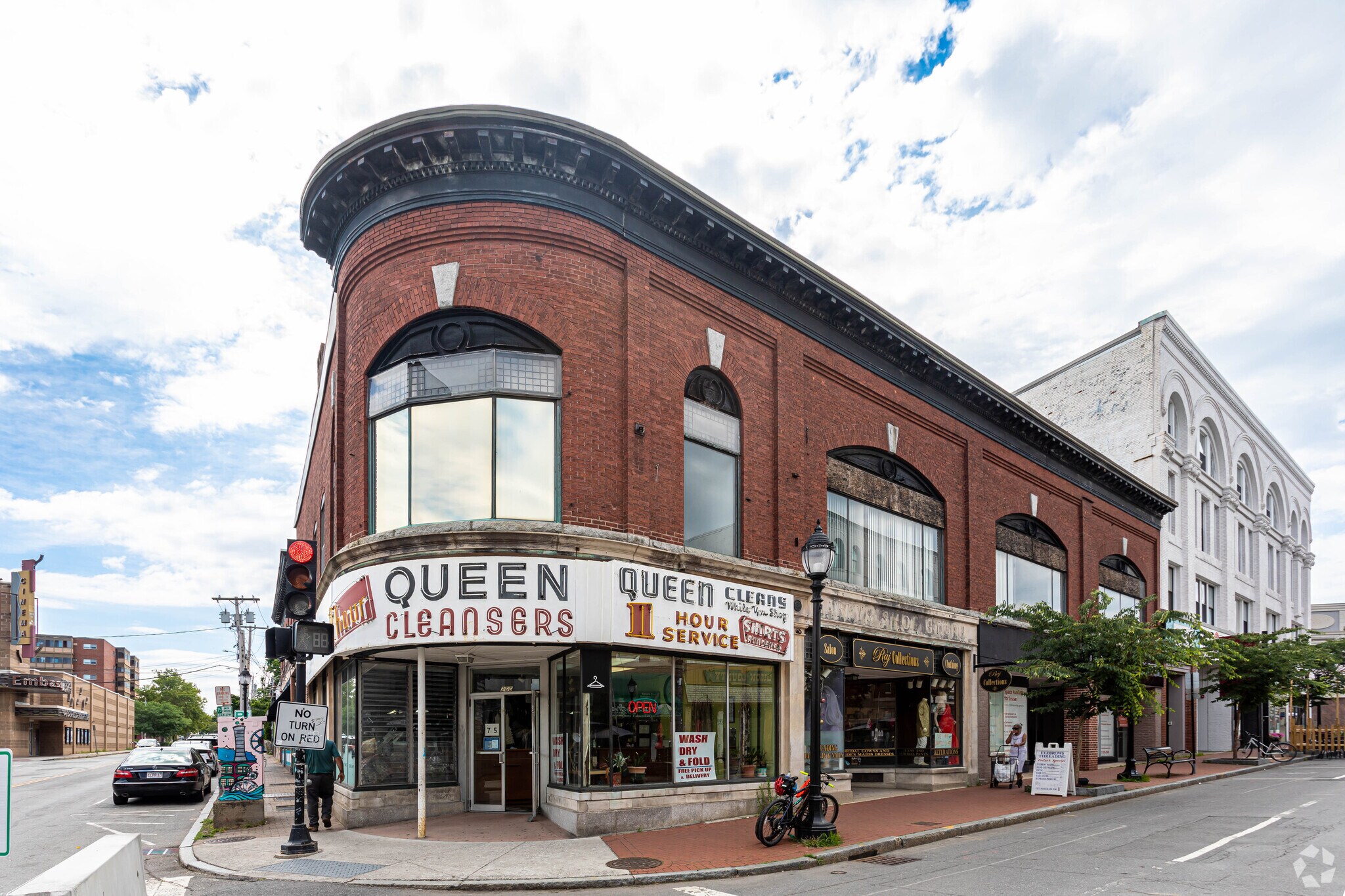 266-278 Moody St, Waltham, MA for Rent