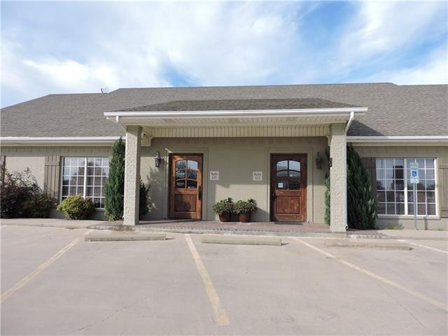 809 Woodrow Wilson Ray Cir, Bridgeport, TX for Sale