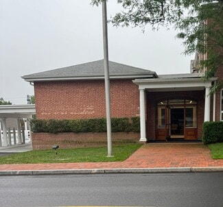 New Canaan, CT Retail - 208 Elm St