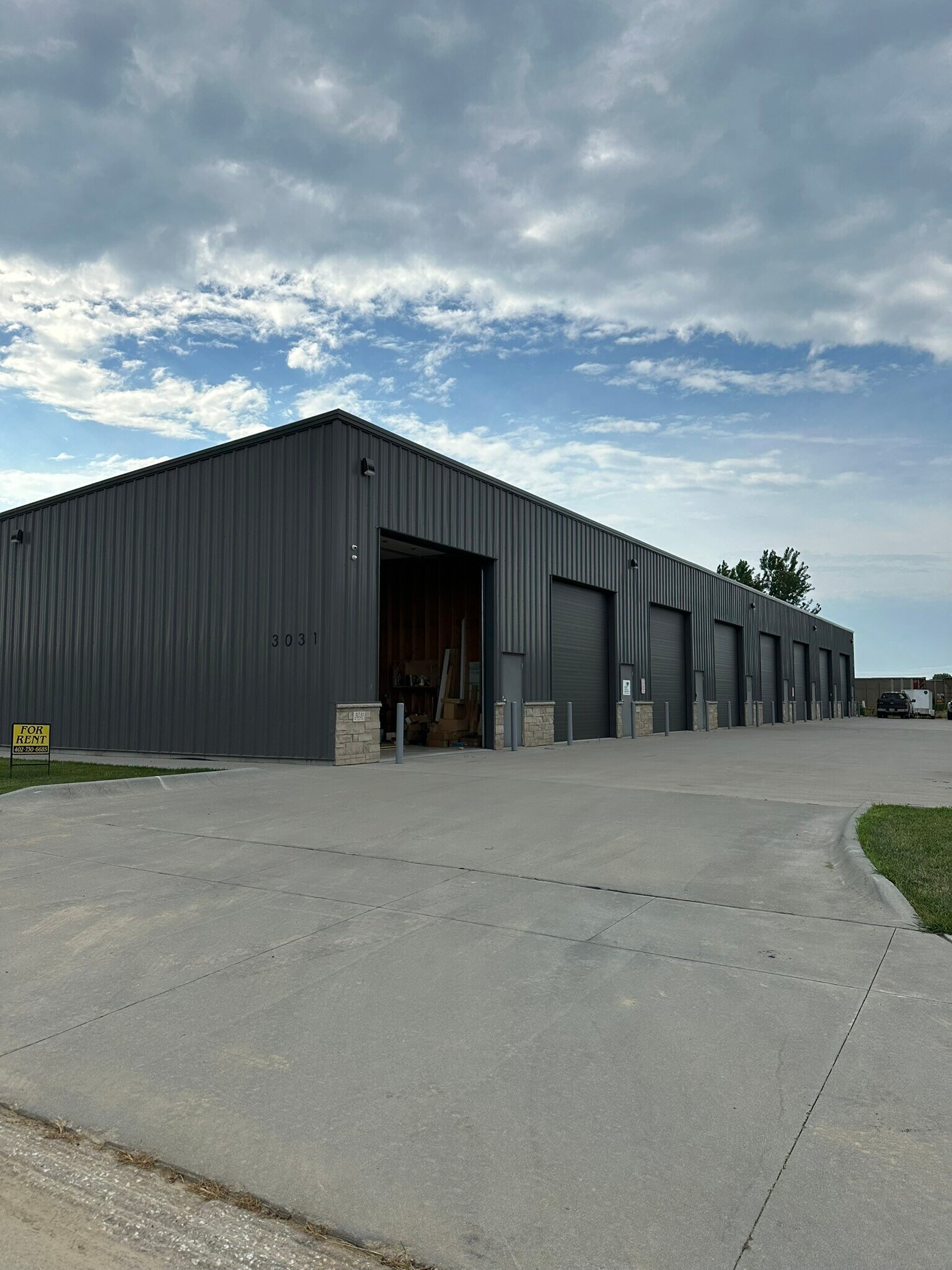 3031 W Elgin Ave, Lincoln, NE for Rent