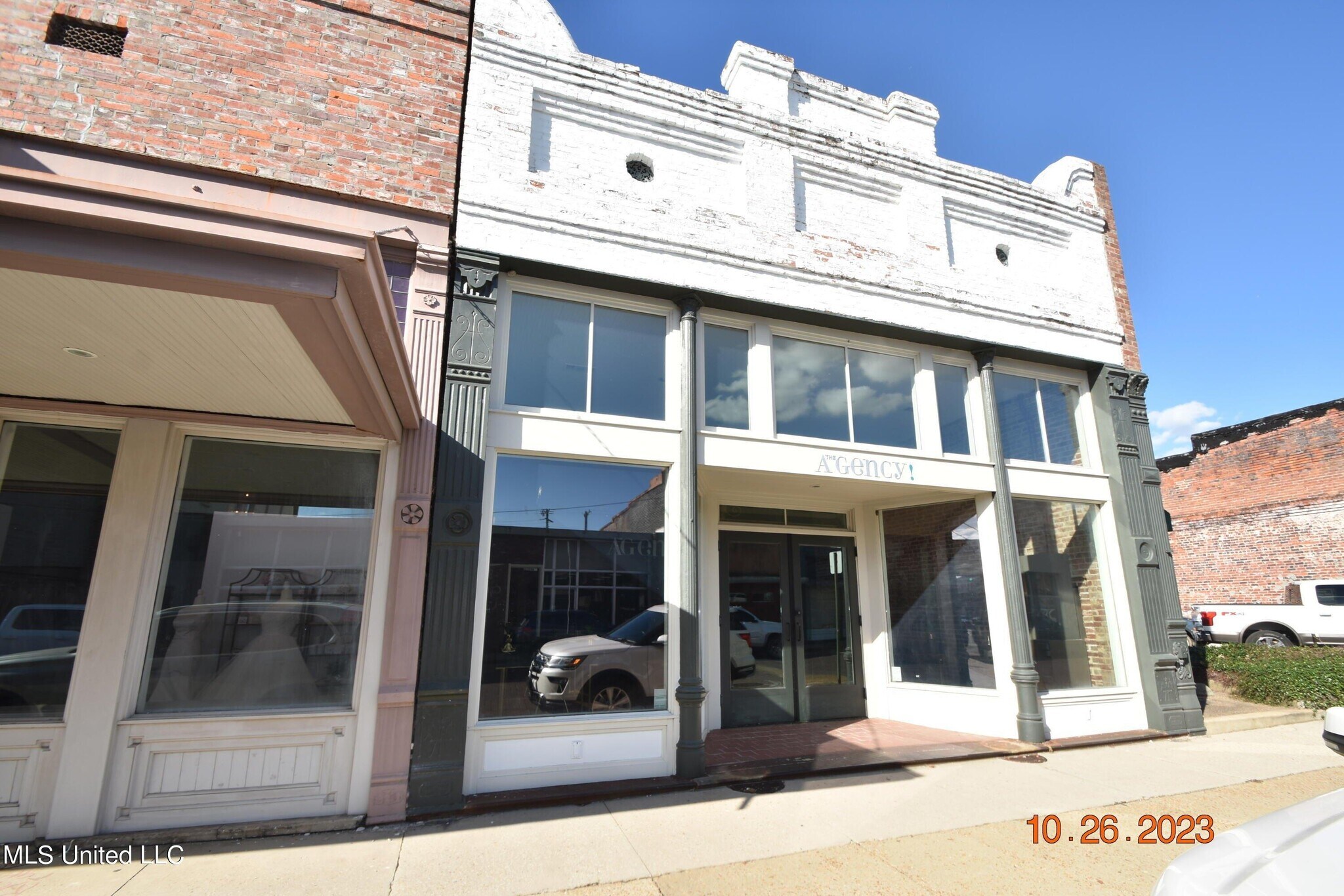 114 W Market St, Greenwood, MS for Rent