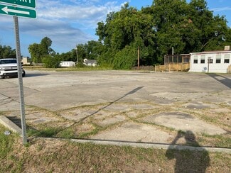 Alma, GA Commercial - 302-306 N Pierce St