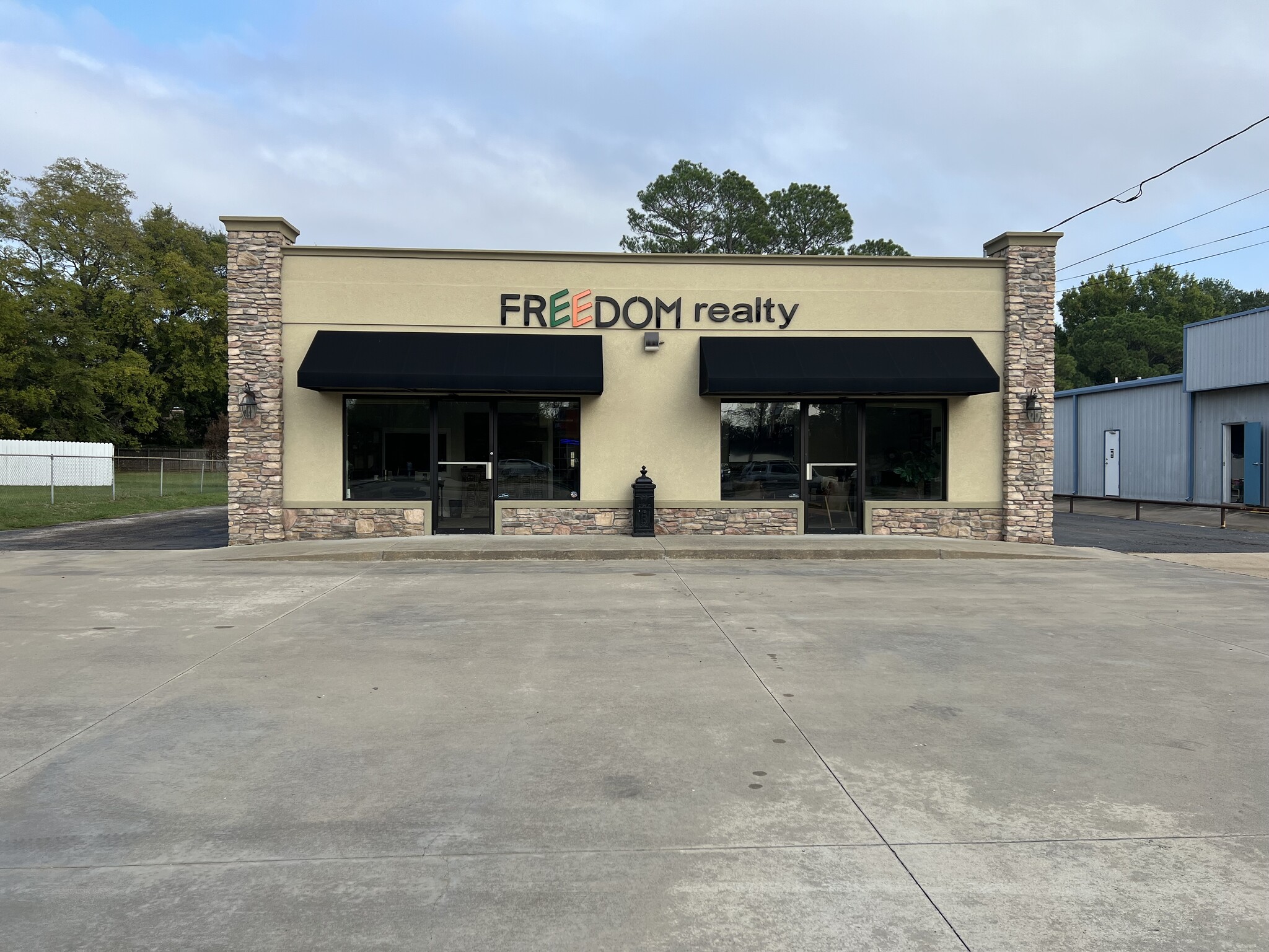 1428 S Broadway St, Sulphur Springs, TX for Sale