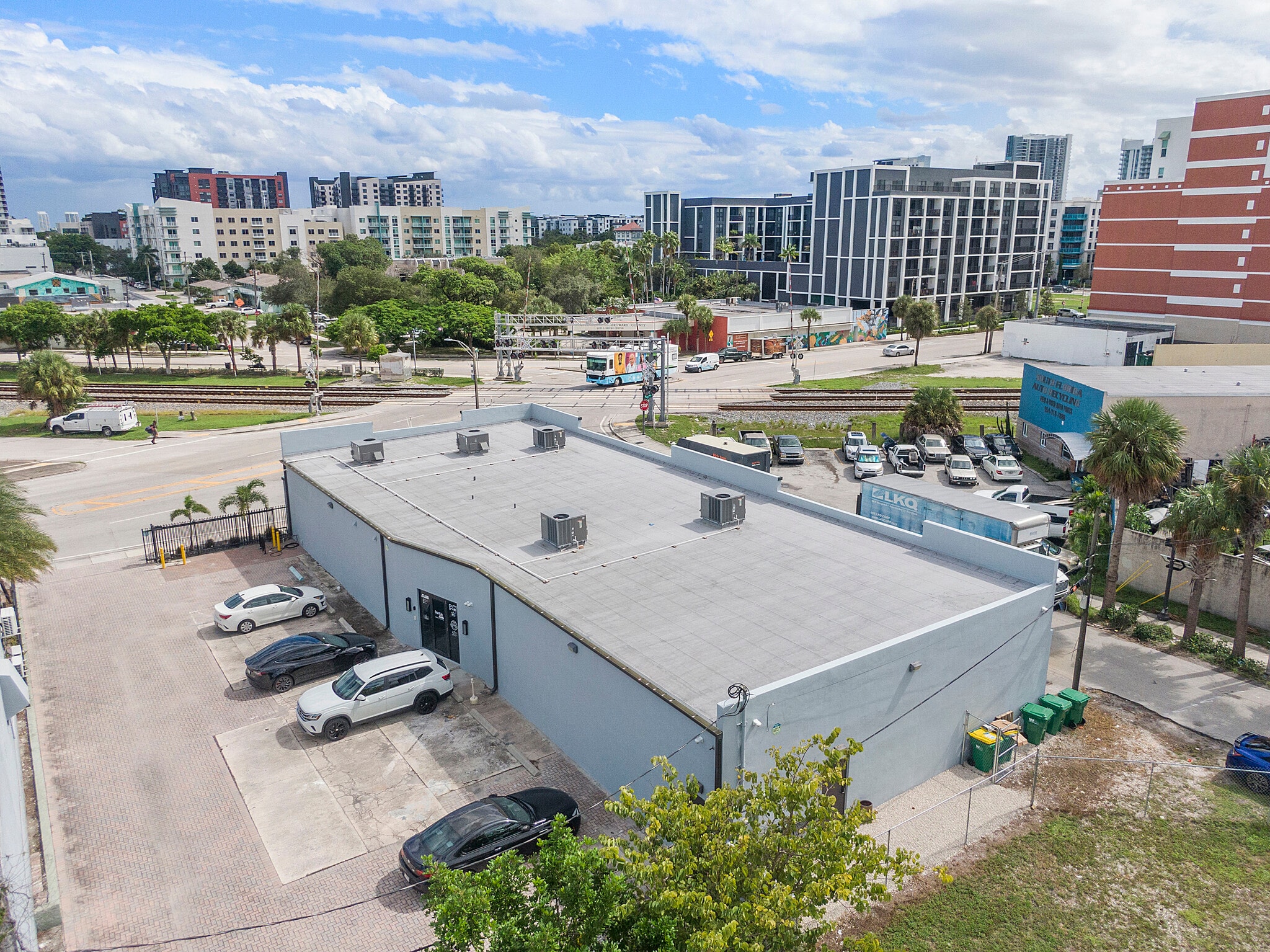 701-705 N Andrews Ave, Fort Lauderdale, FL for Sale