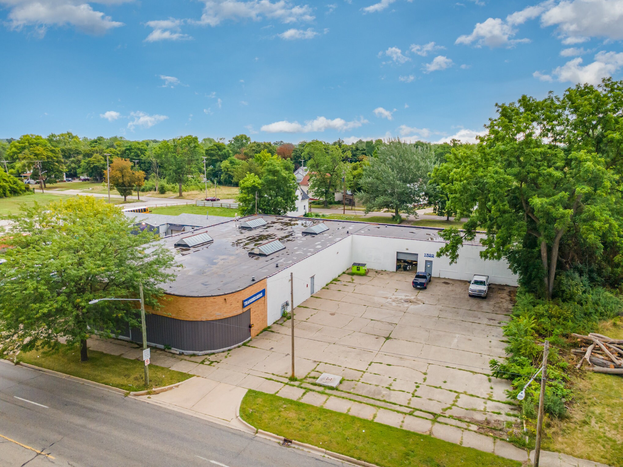 1322 E Genesee Ave, Saginaw, MI for Sale
