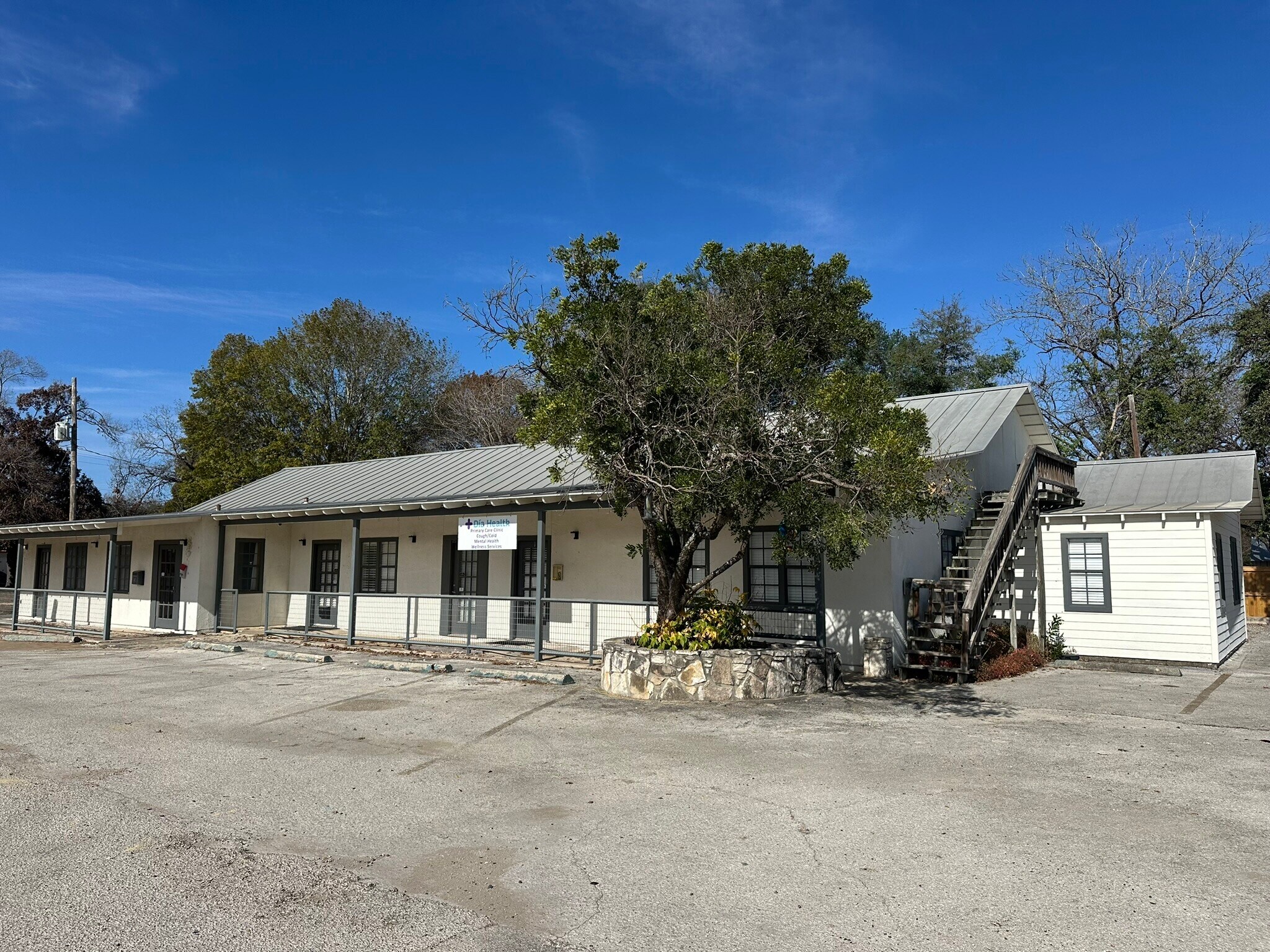 209 W Us-90 Hwy, Castroville, TX for Rent