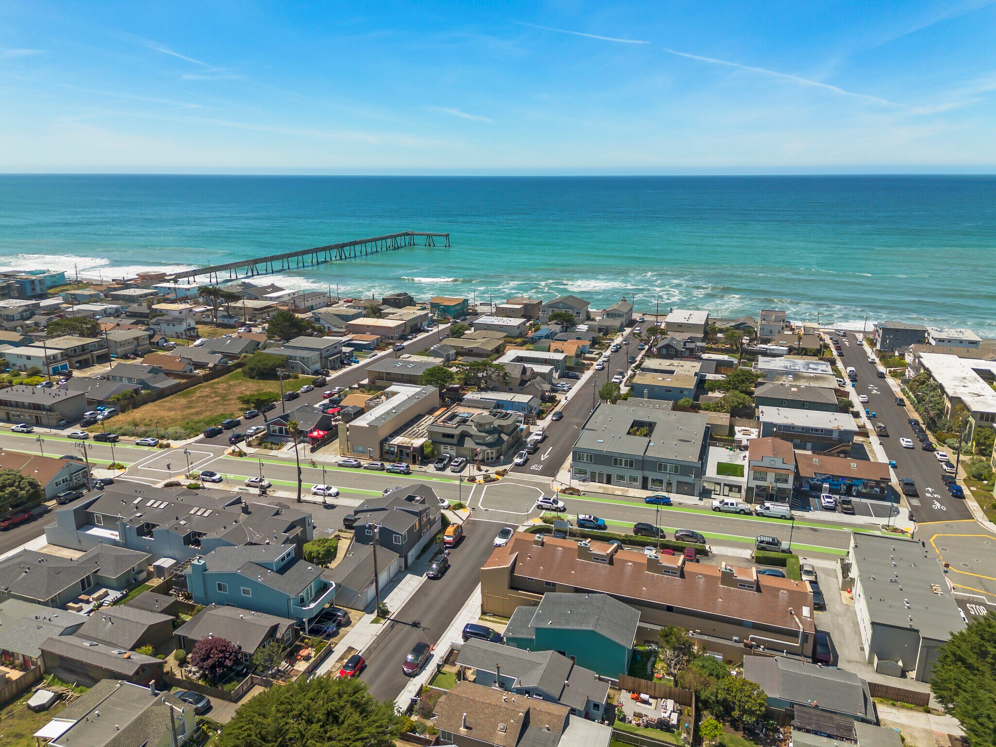 1625 Palmetto Ave, Pacifica, CA for Sale