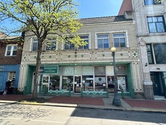 Pittsburgh, PA Storefront Retail/Office - 702-708 Wood St
