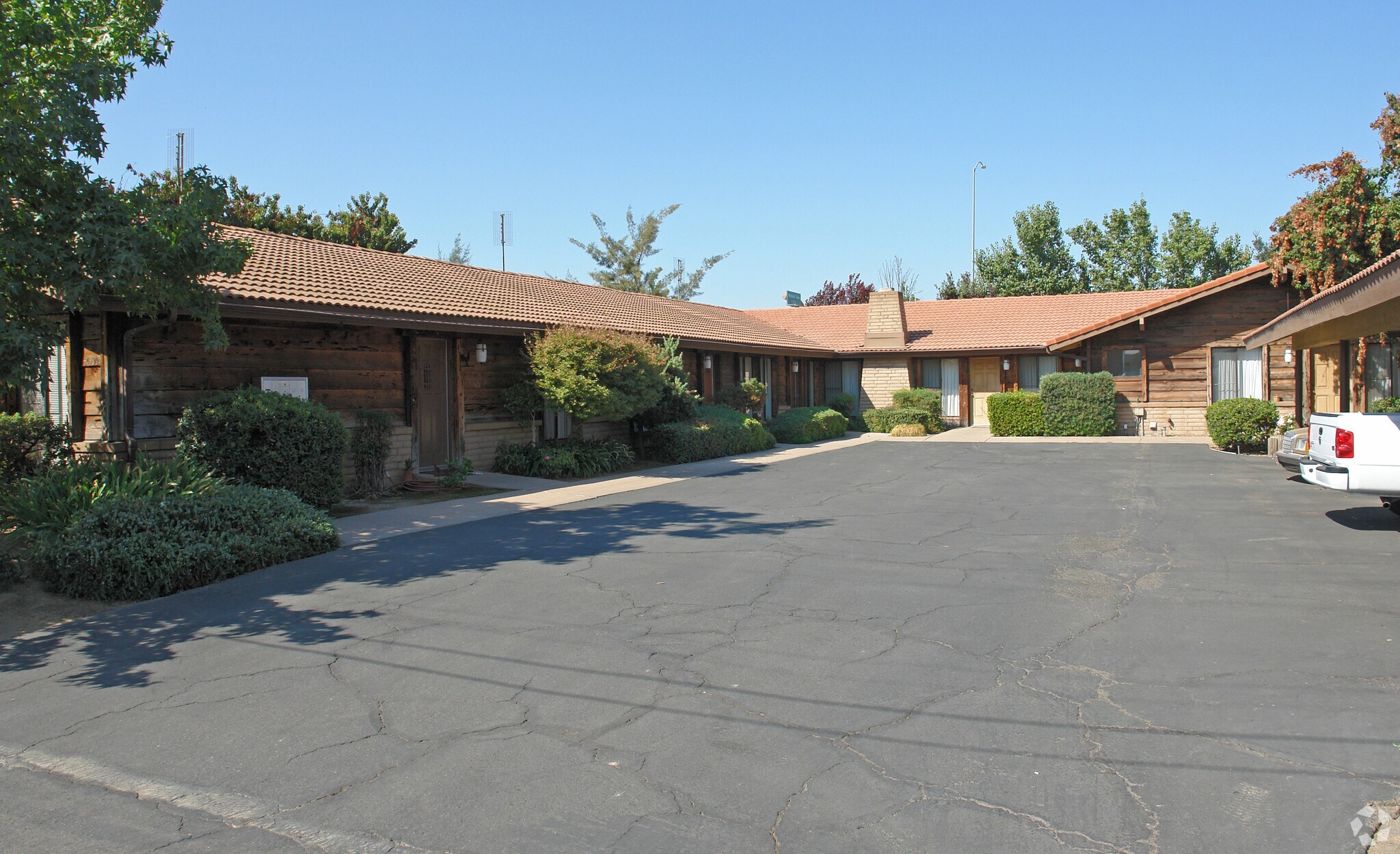 7089 N Howard St, Fresno, CA for Sale