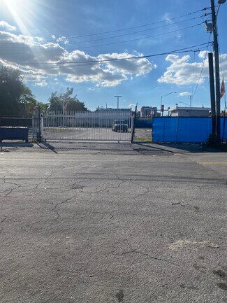 Miami, FL Commercial - 300 NW 79th St