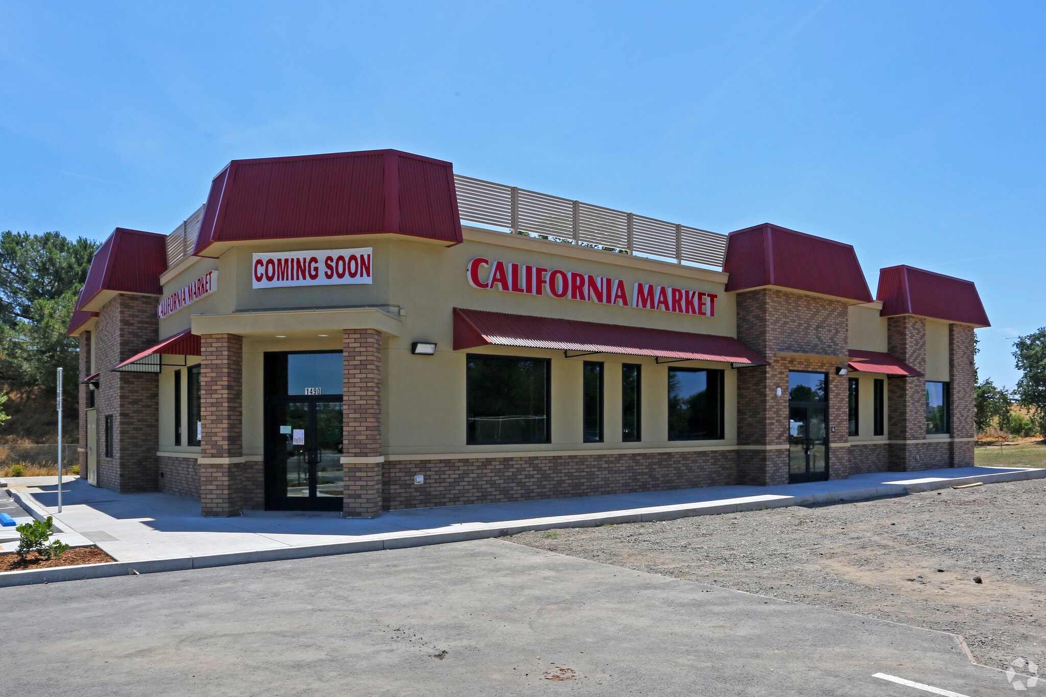 1490 E Main St, Woodland, CA for Rent