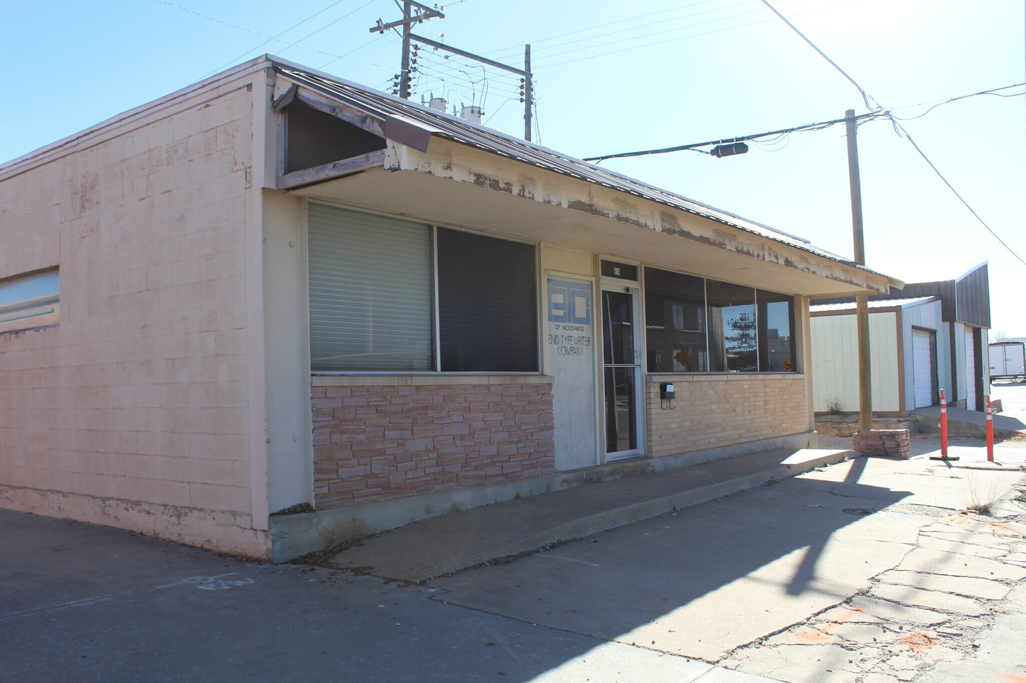 814 9th St, Woodward, OK for Sale