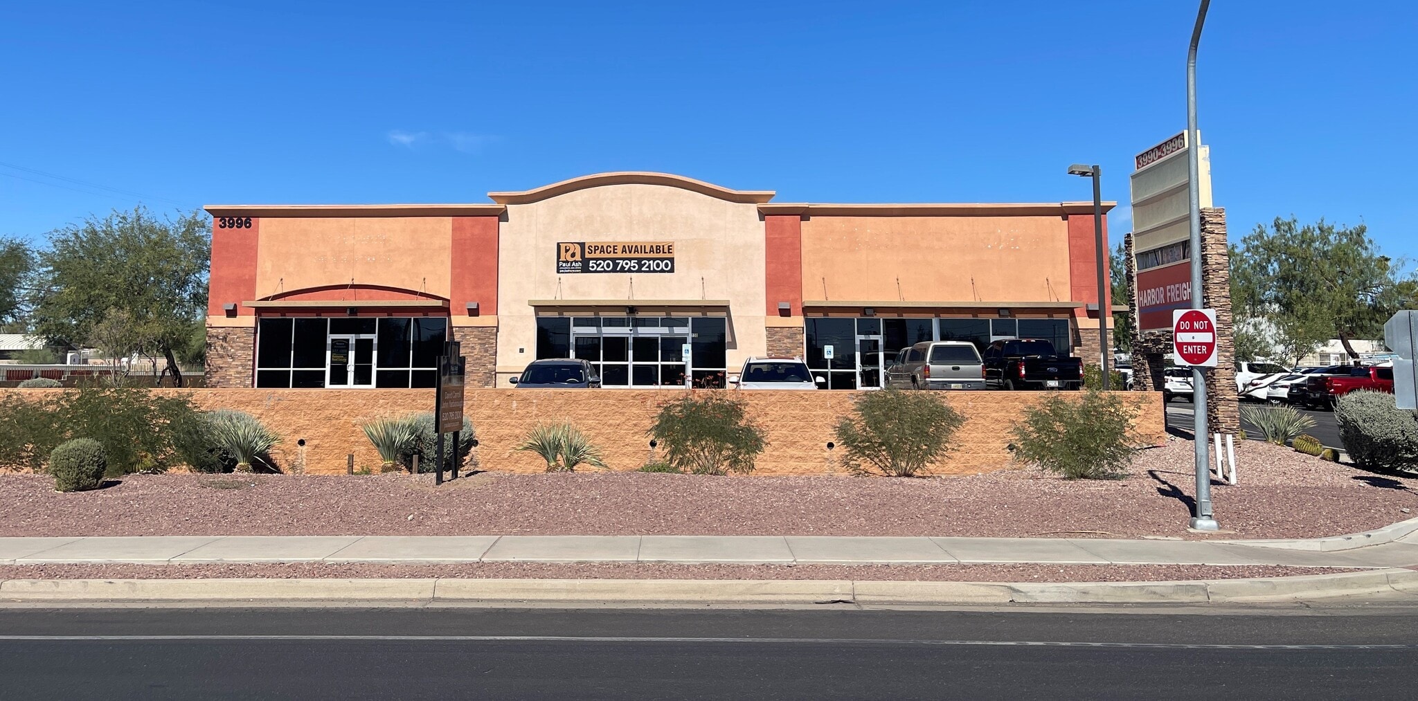 3996 W Ina Rd, Tucson, AZ for Rent