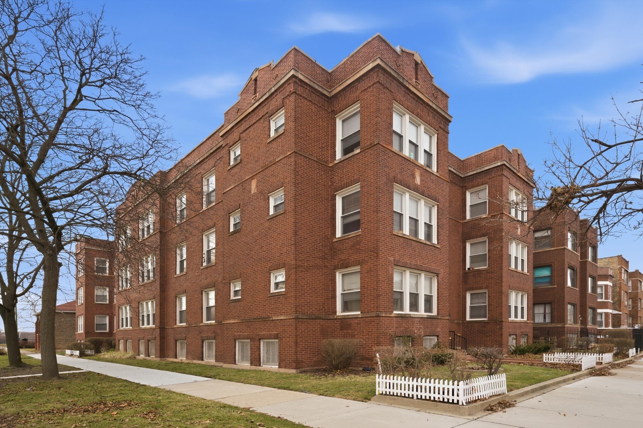 10952 S Vernon Ave, Chicago, IL for Sale