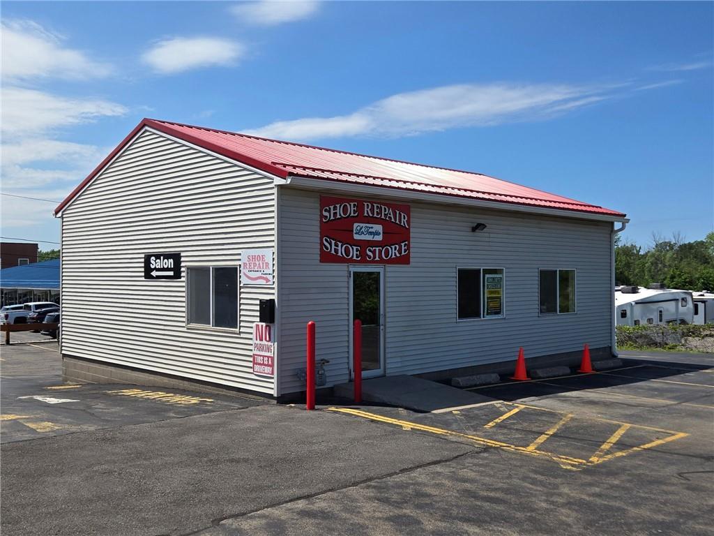 790 Ridge Rd, Webster, NY for Rent