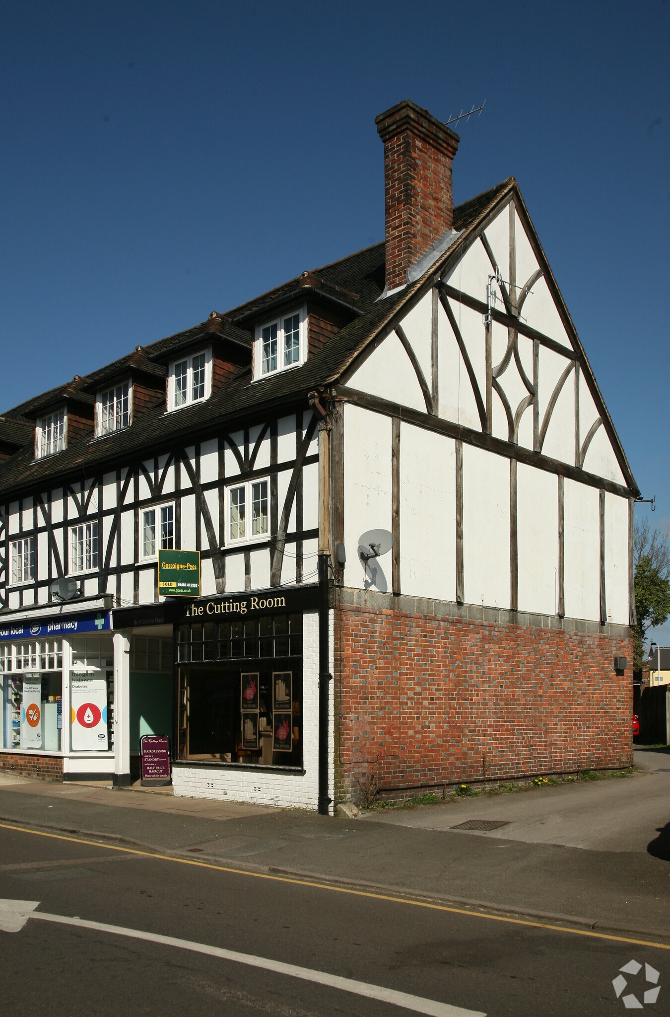Farncombe St, Godalming, SRY for Sale