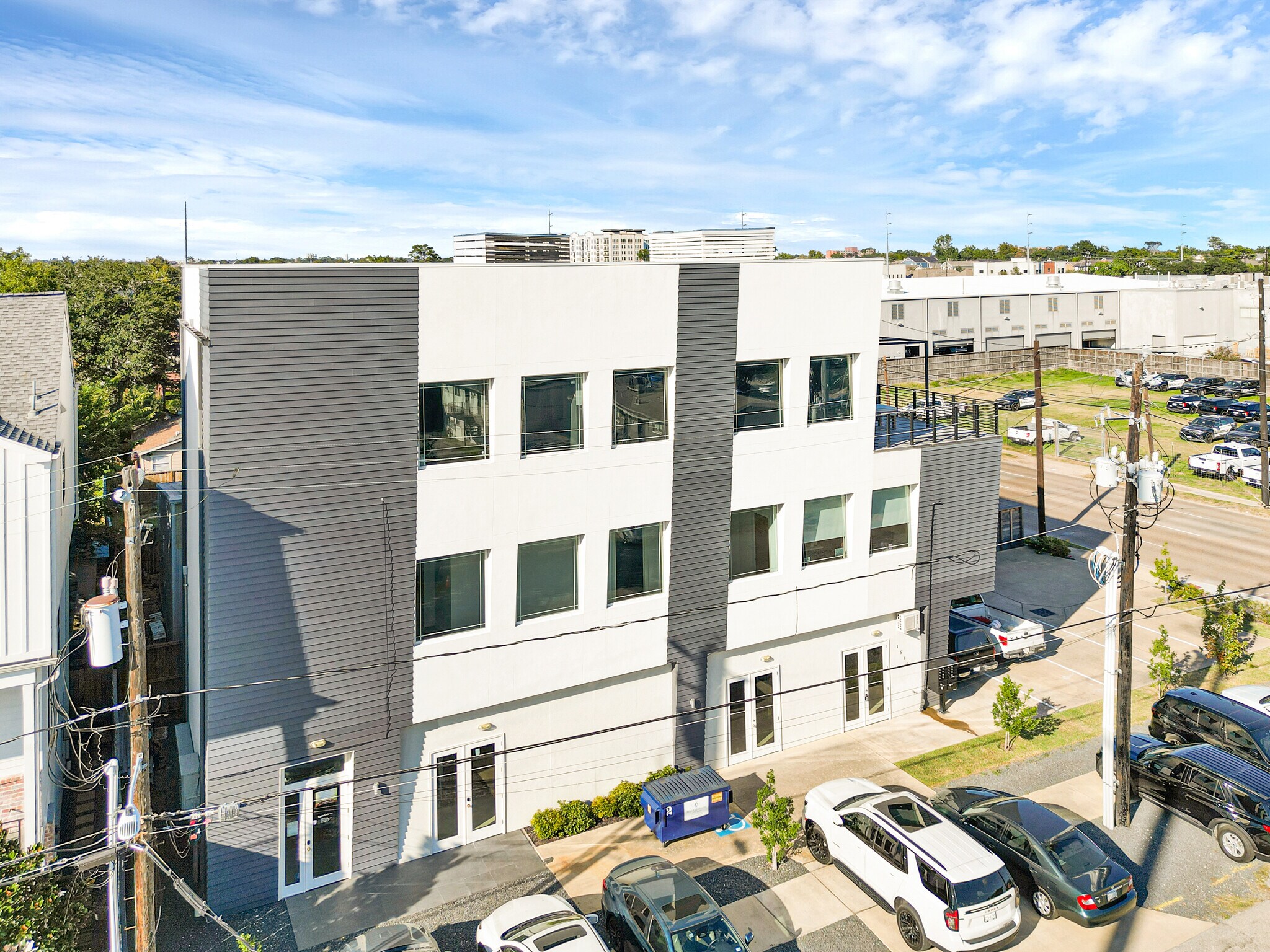 1511 W 12th St, Houston, TX for Sale