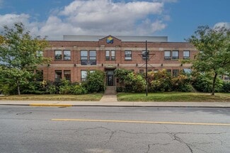 Montréal, QC Office - 454 Av Beaumont
