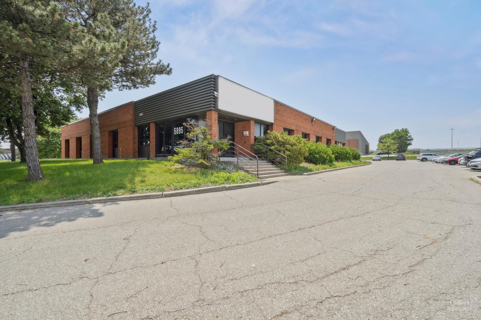 5895 Ambler Dr, Mississauga, ON for Rent