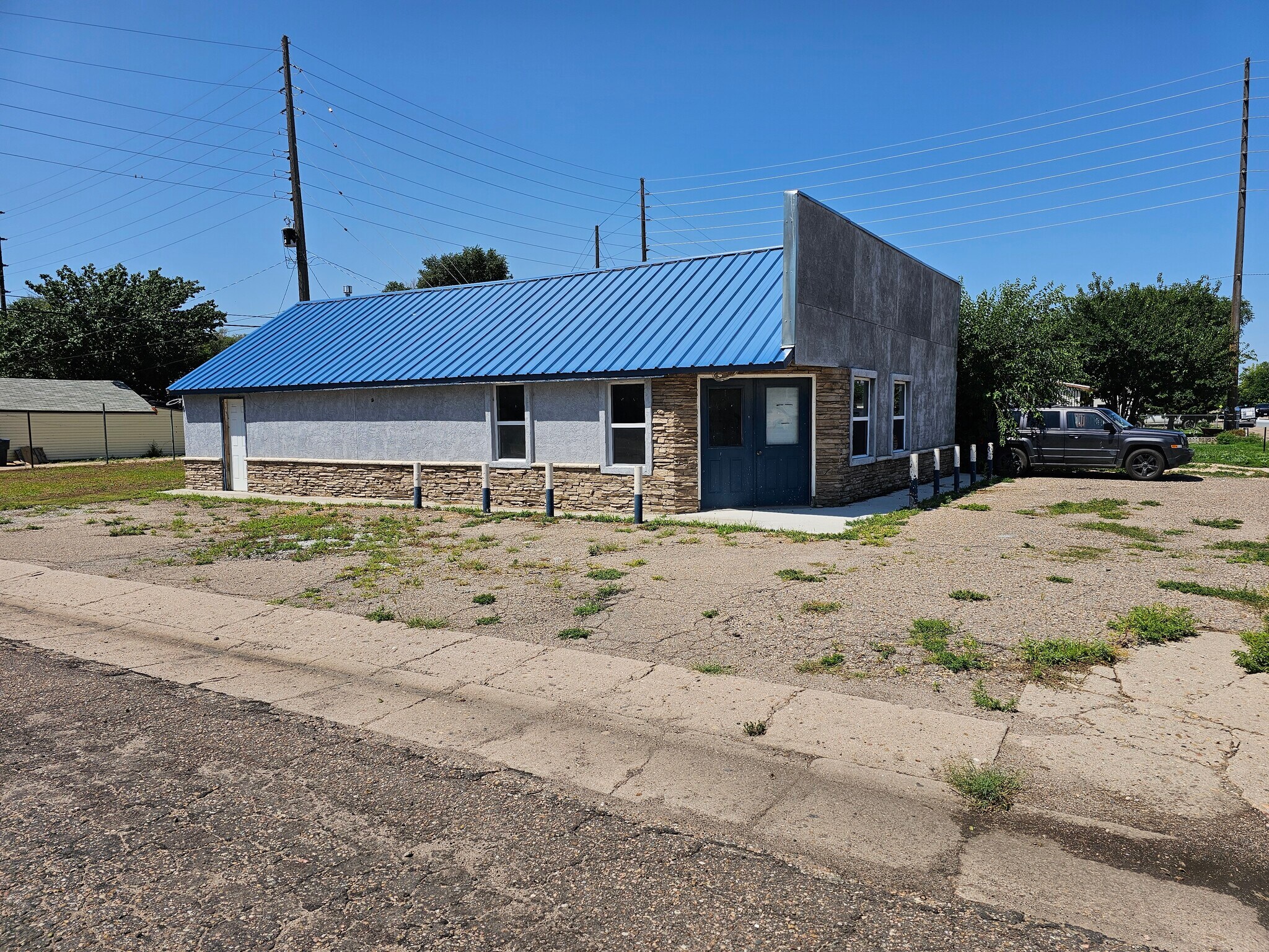 701 W Oak St, Lamar, CO for Sale