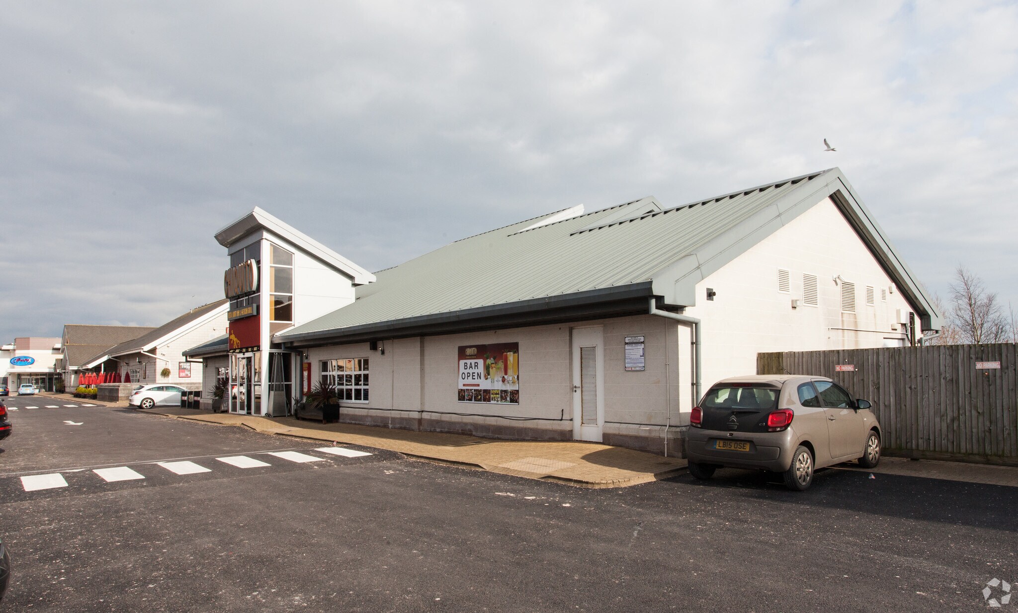 Leisure Rd, Kingswood, SGC for Rent