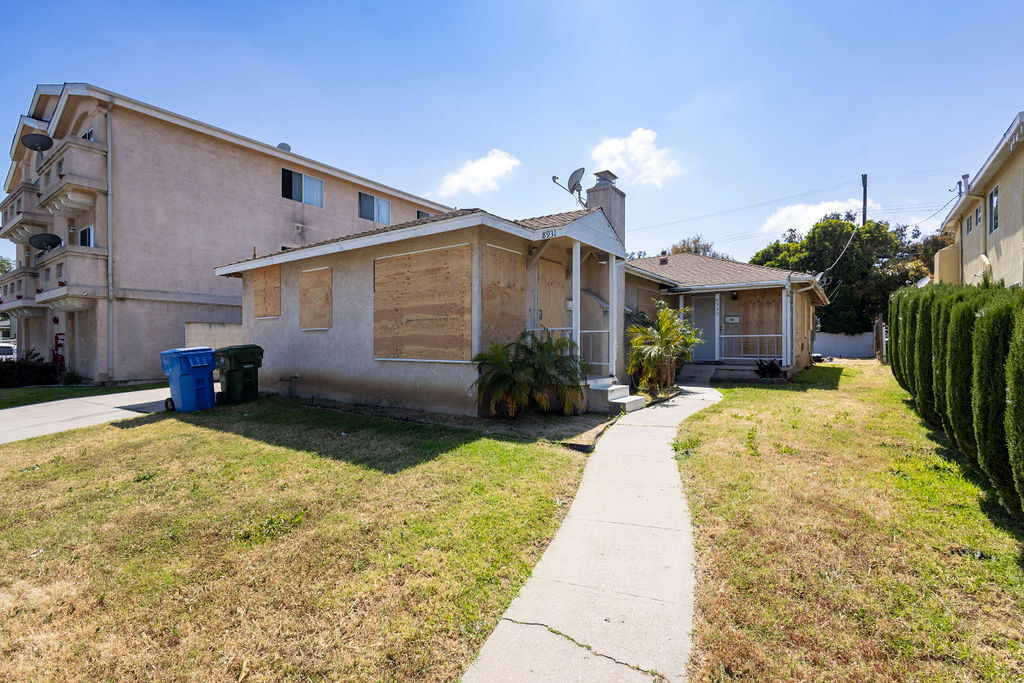 8931 Ramsgate Ave, Los Angeles, CA for Sale