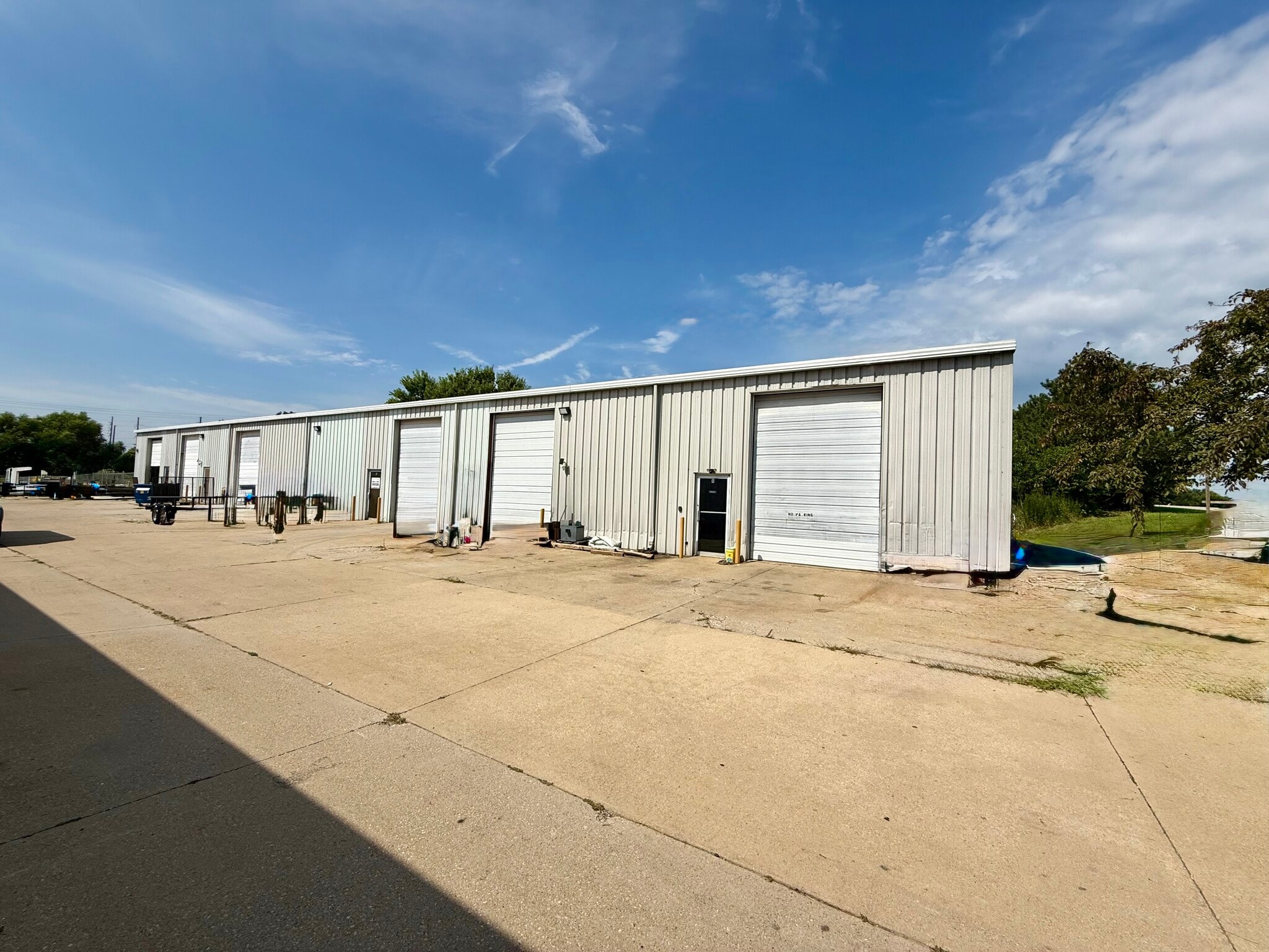 1805 Industrial Park Dr, Normal, IL for Rent
